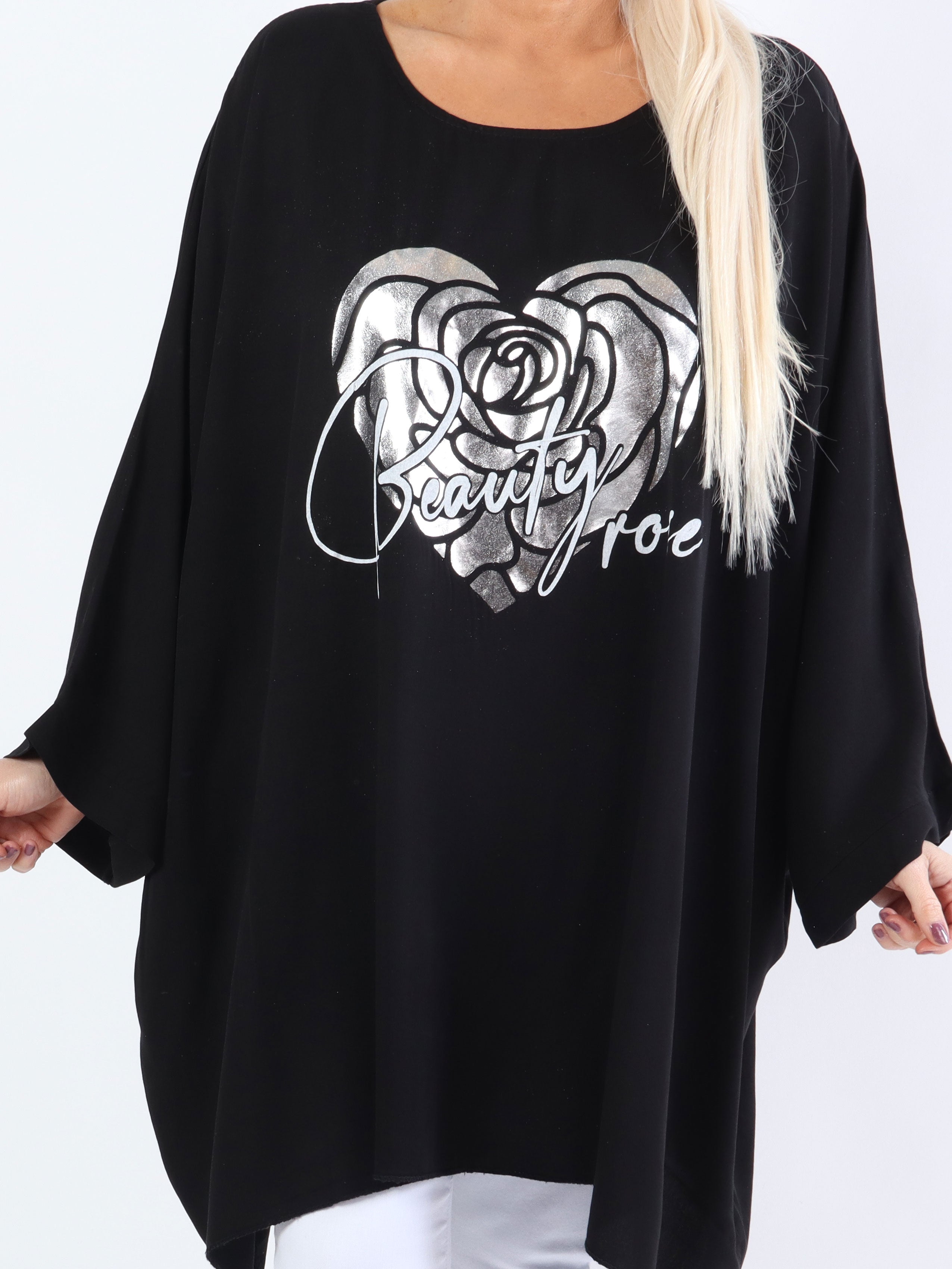 Flavia - Plus size t-shirt med sølv print og flagermusærmer