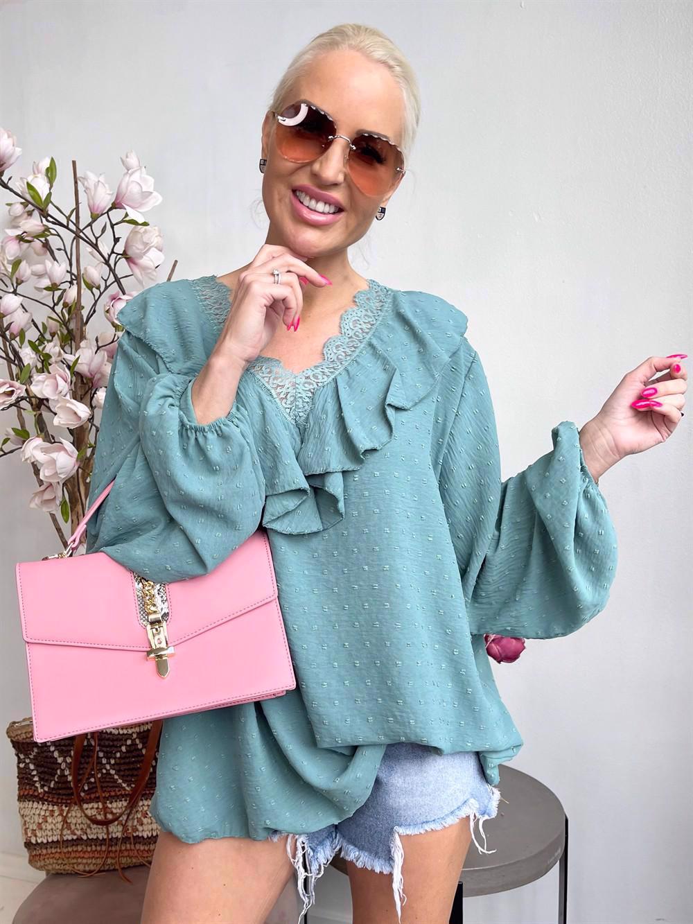 Simone - Tunika med blondekant og flæser