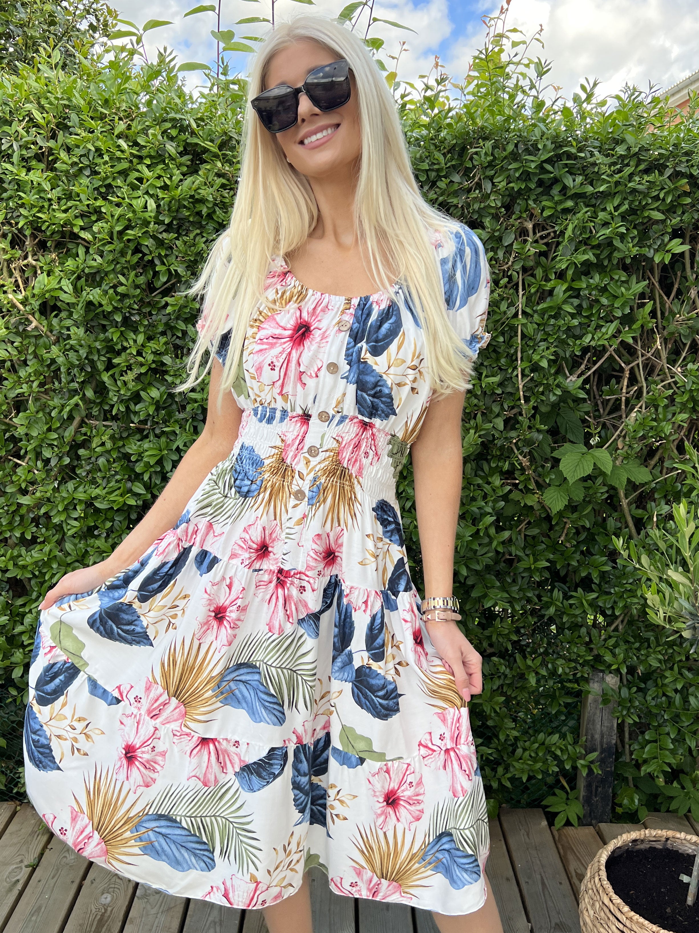 Gracia Short - Kort kjole med træknapper