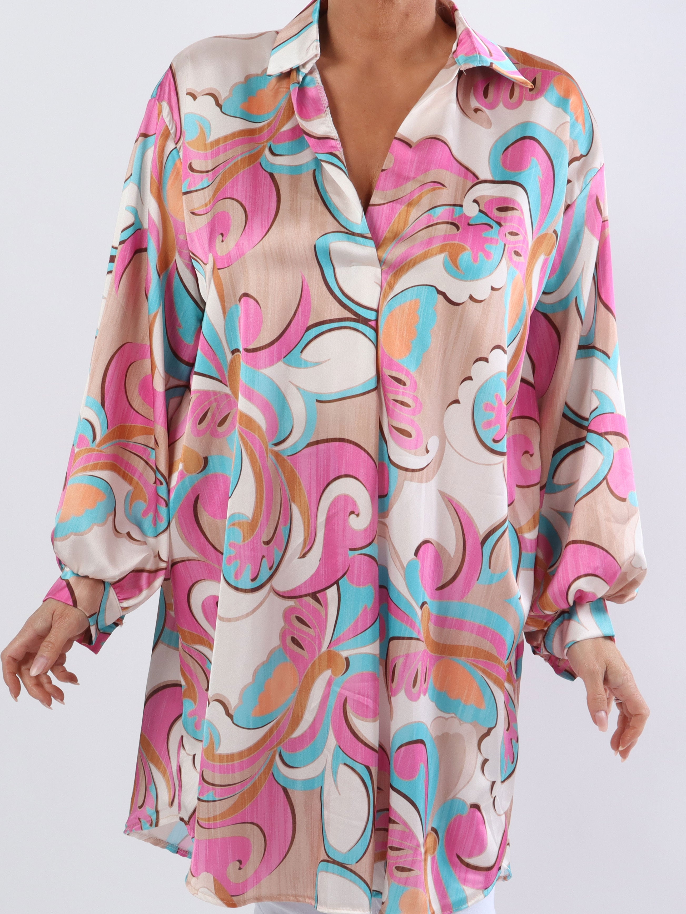 Happy Dress - Flerfarvet plus size skjortekjole i silkelook