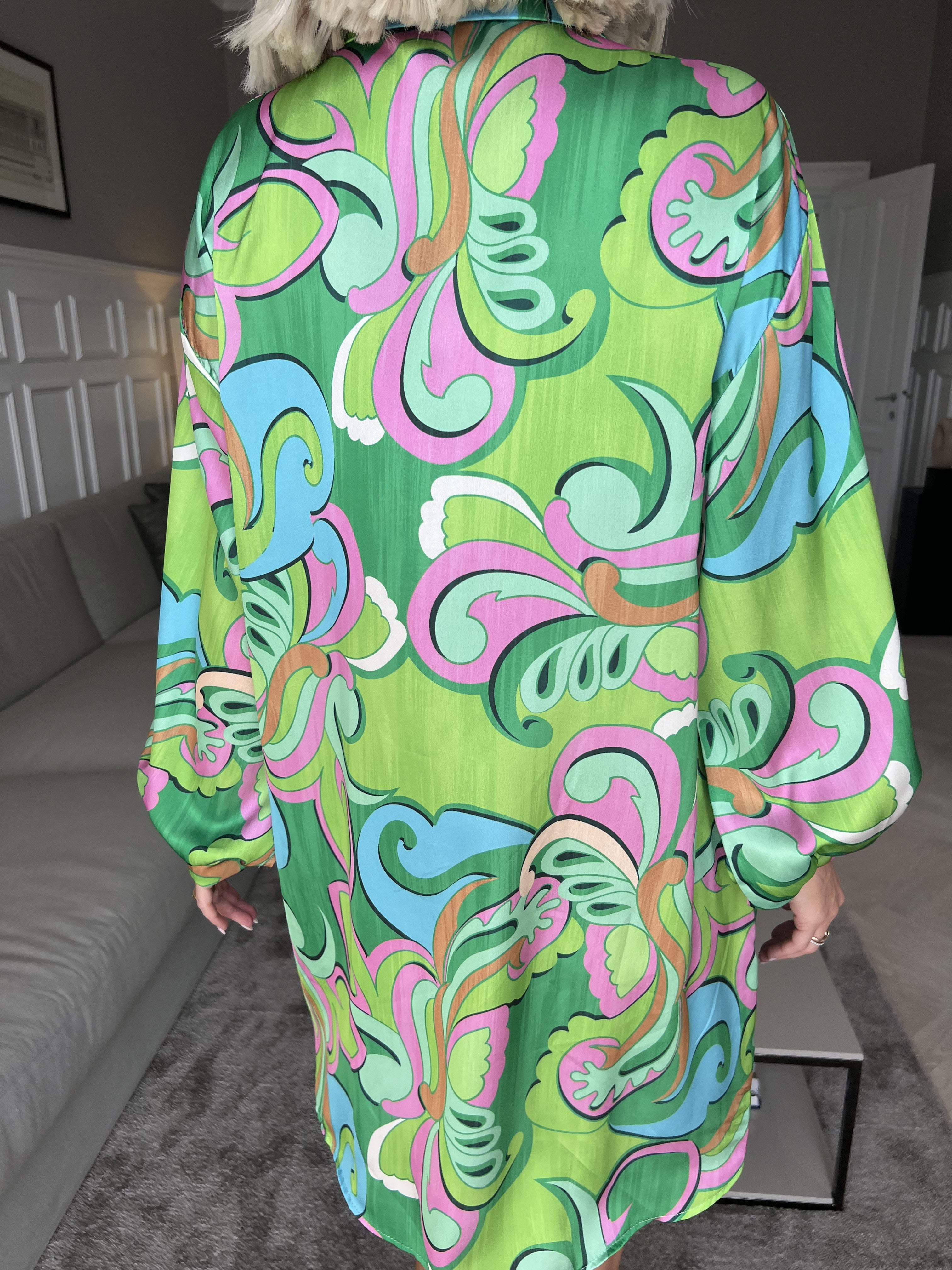 Happy Dress - Flerfarvet skjortekjole i silkelook