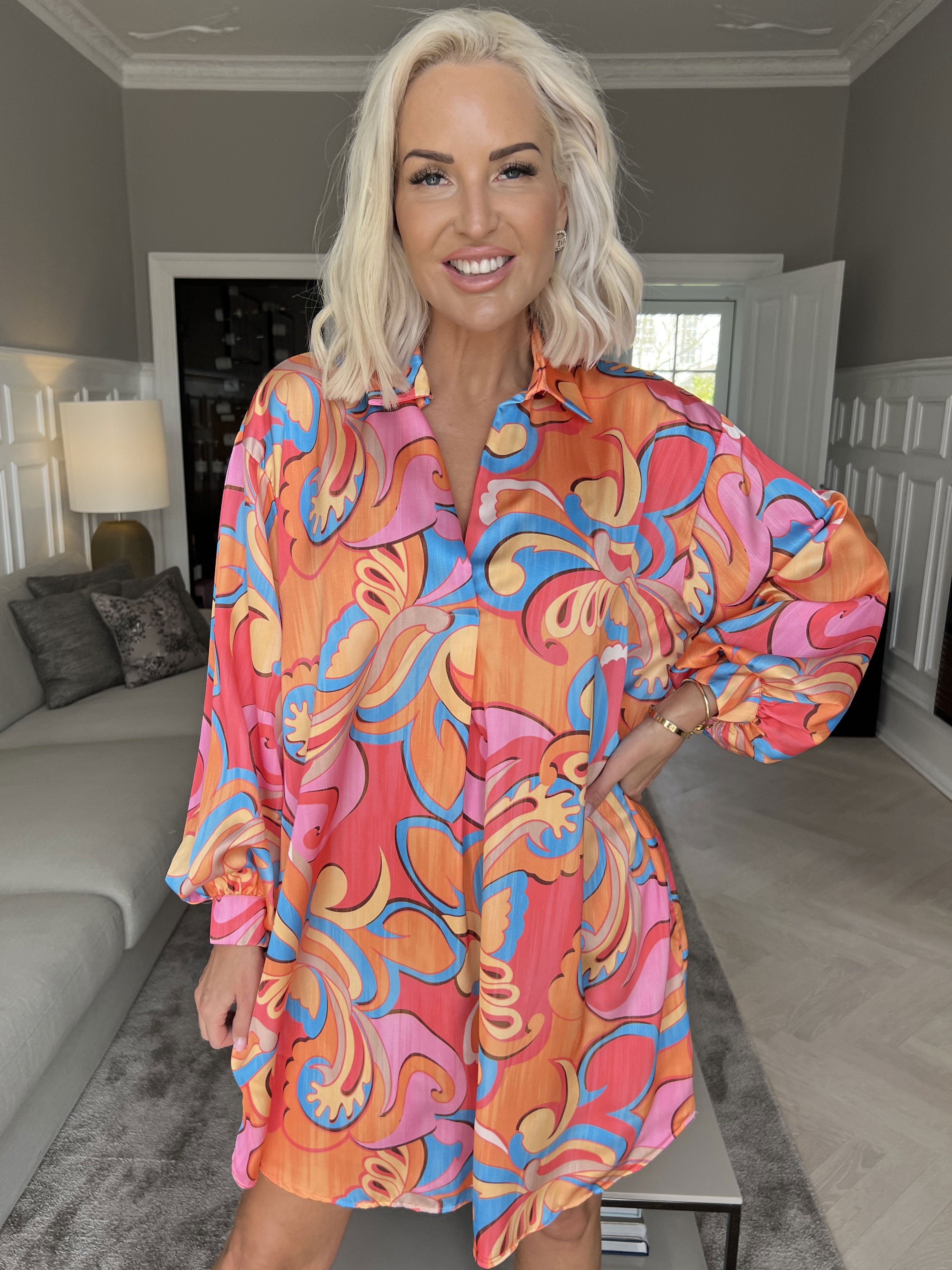 Happy Dress - Flerfarvet skjortekjole i silkelook