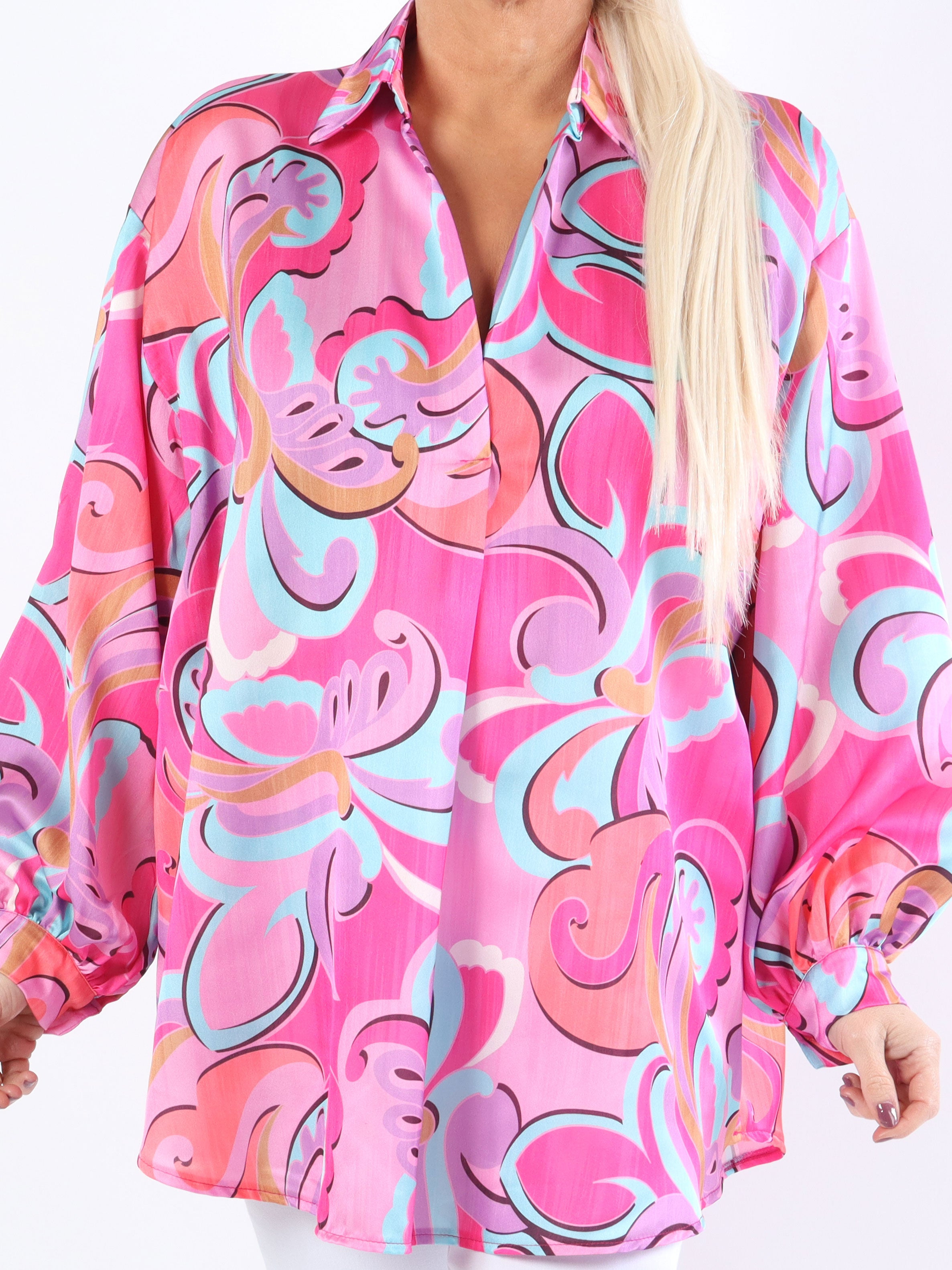 Happy - Flerfarvet plus size skjorte i silkelook