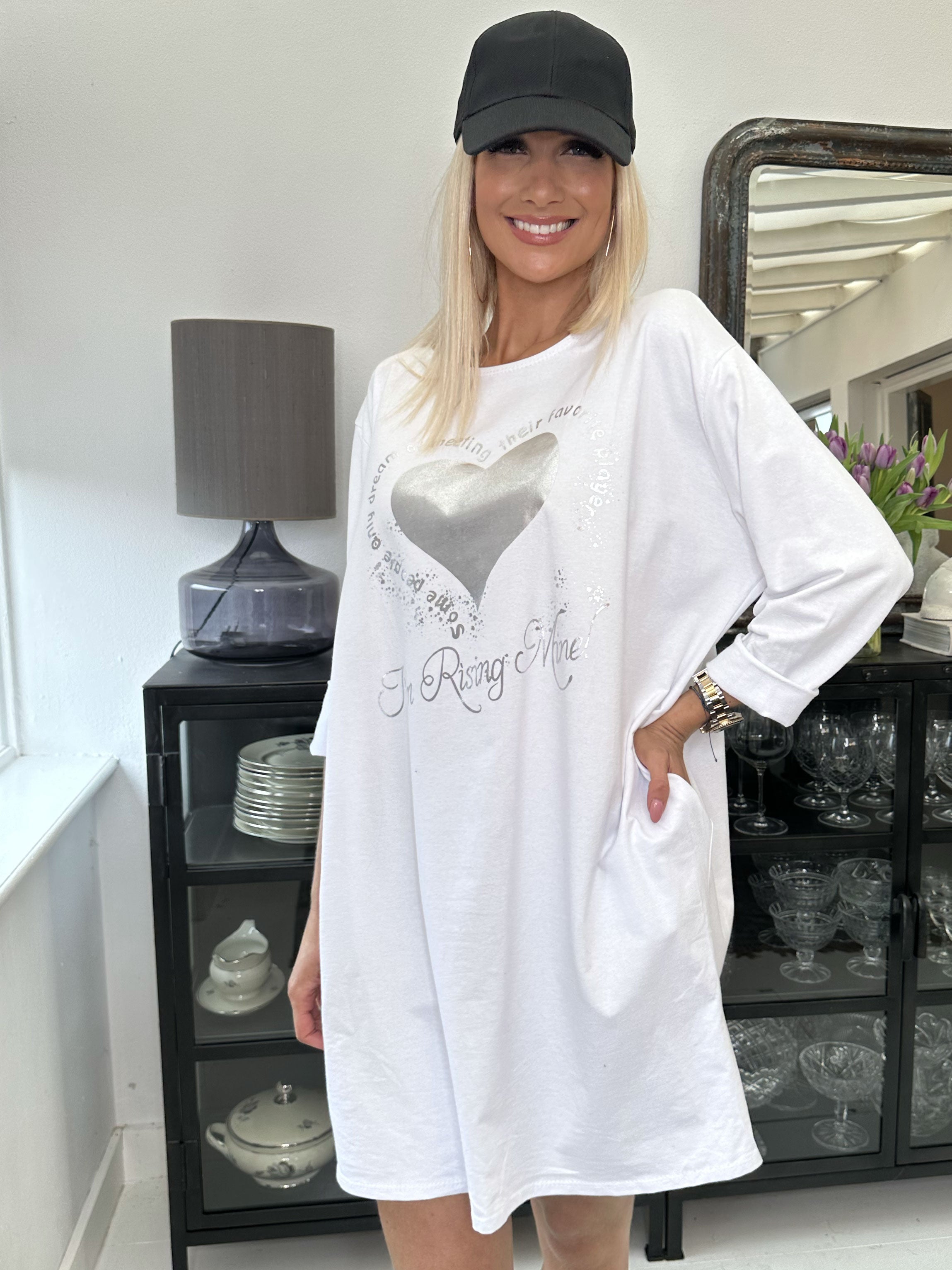 Hearty Dress - Sød kjole i bomuld med hjerteprint og lange ærmer