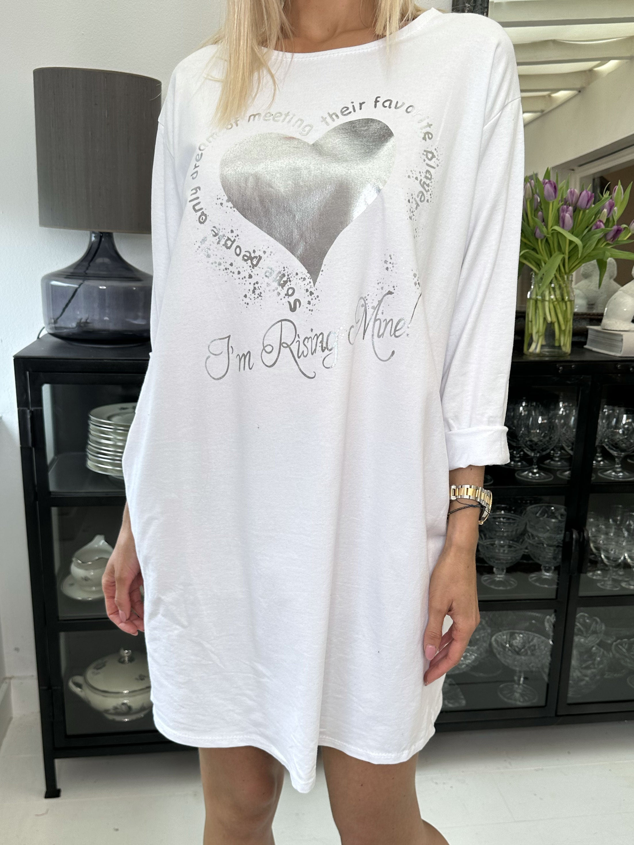 Hearty Dress - Sød kjole i bomuld med hjerteprint og lange ærmer