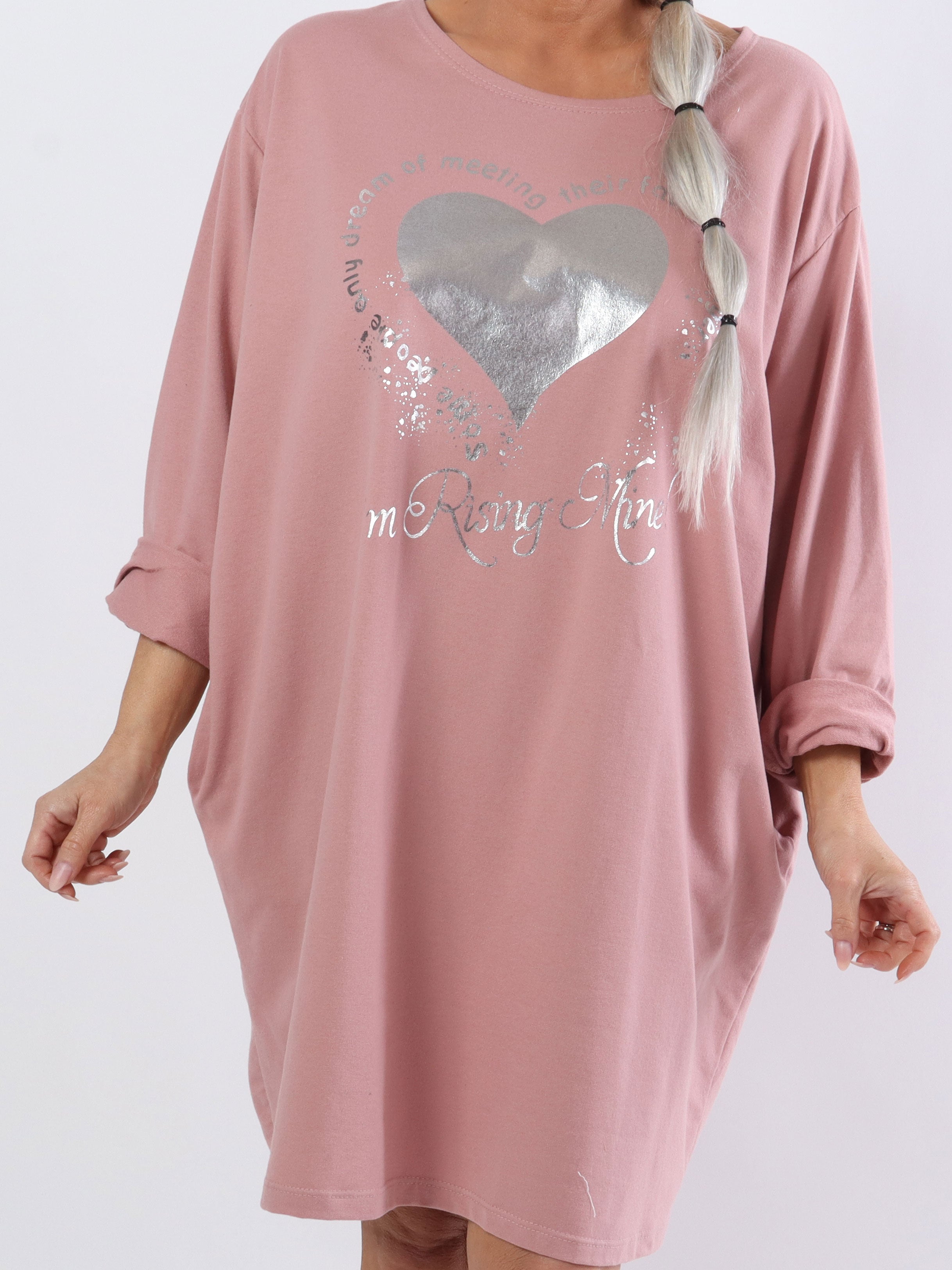 Hearty Dress - Sød plus size kjole i bomuld med hjerteprint