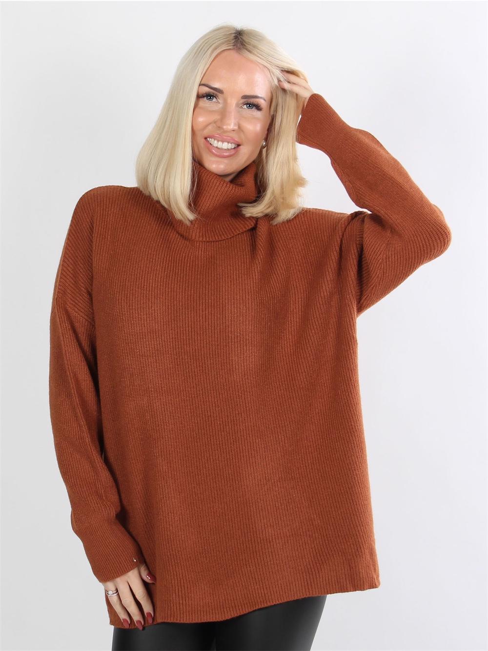 Swea - Sort blød striktrøje med rullekrave