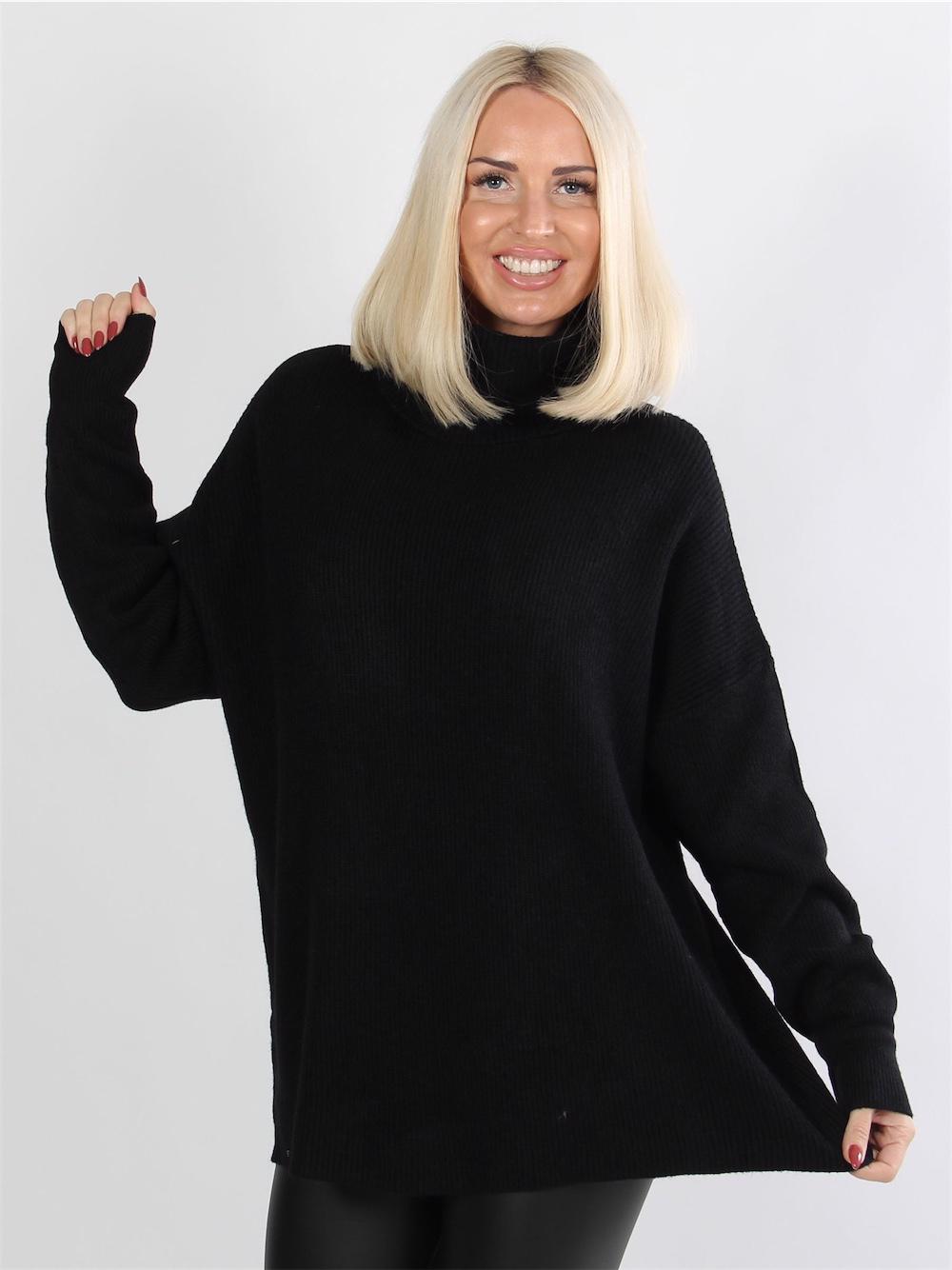 Swea - Sort blød striktrøje med rullekrave