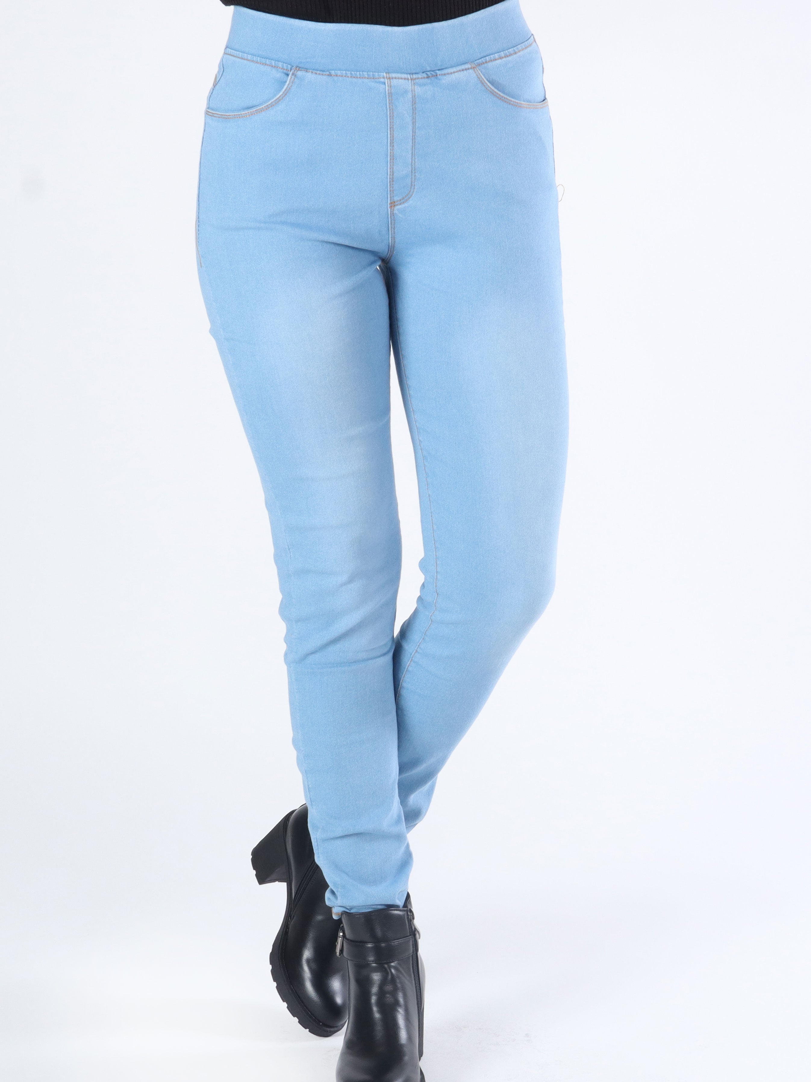 Rima - Sorte simple leggings i jeans look