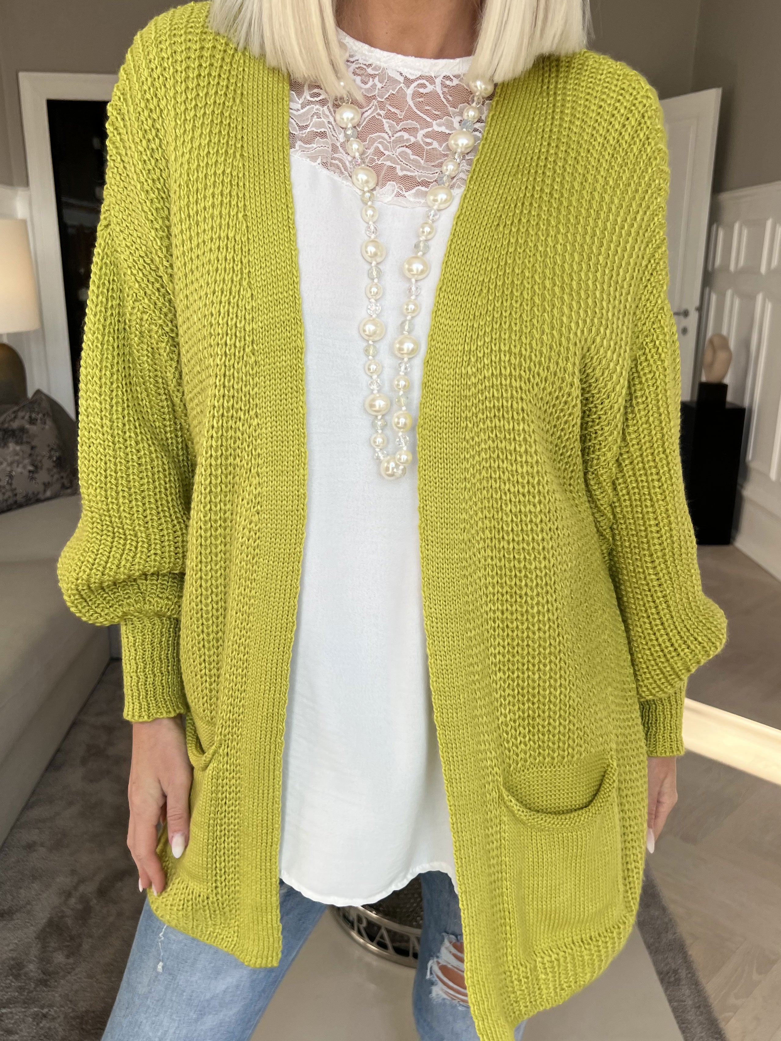 Sally Short - Sød strik cardigan med ballonærmer