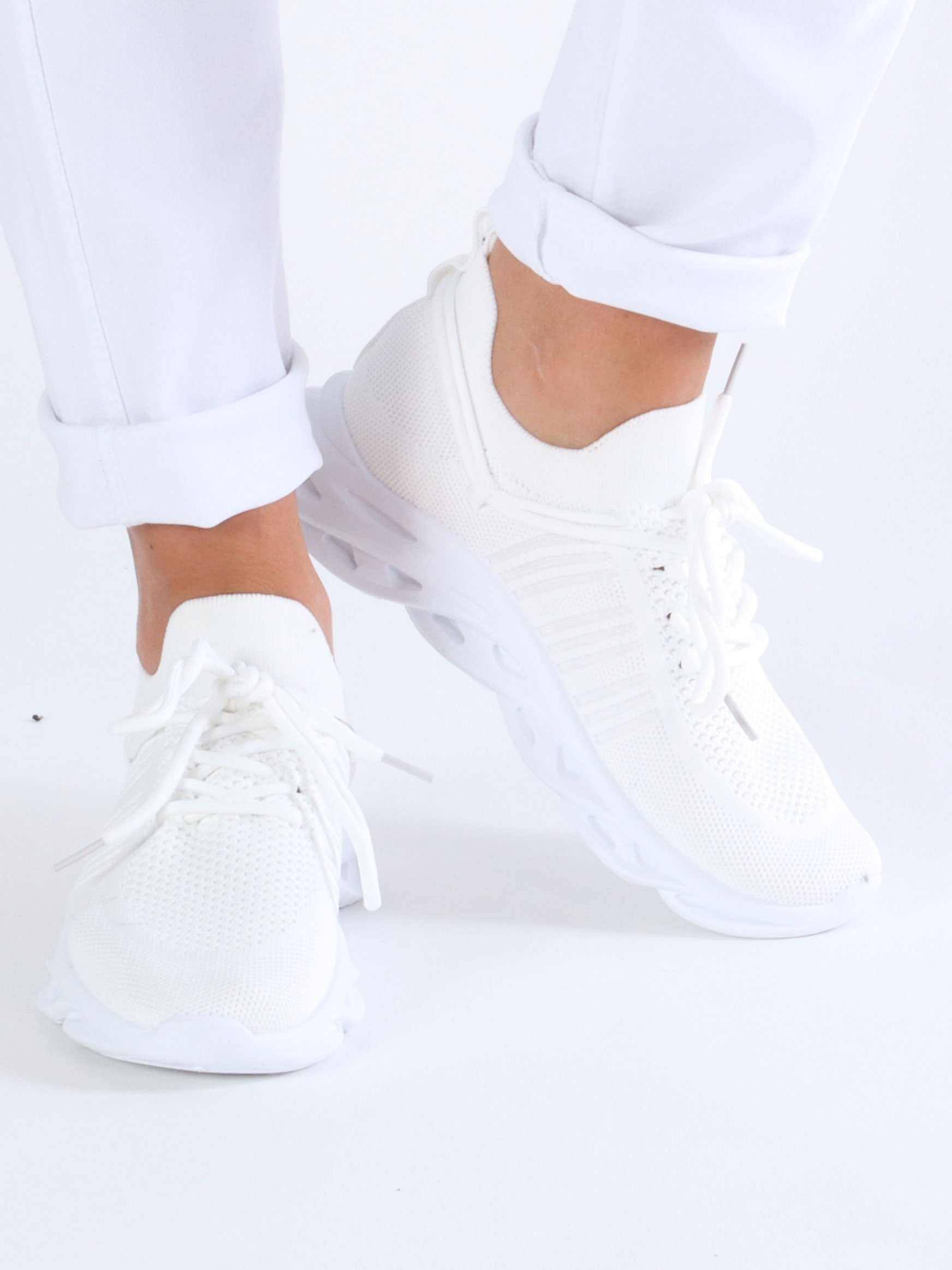 Tracy - Hvide sokkesneakers med detaljeret sål