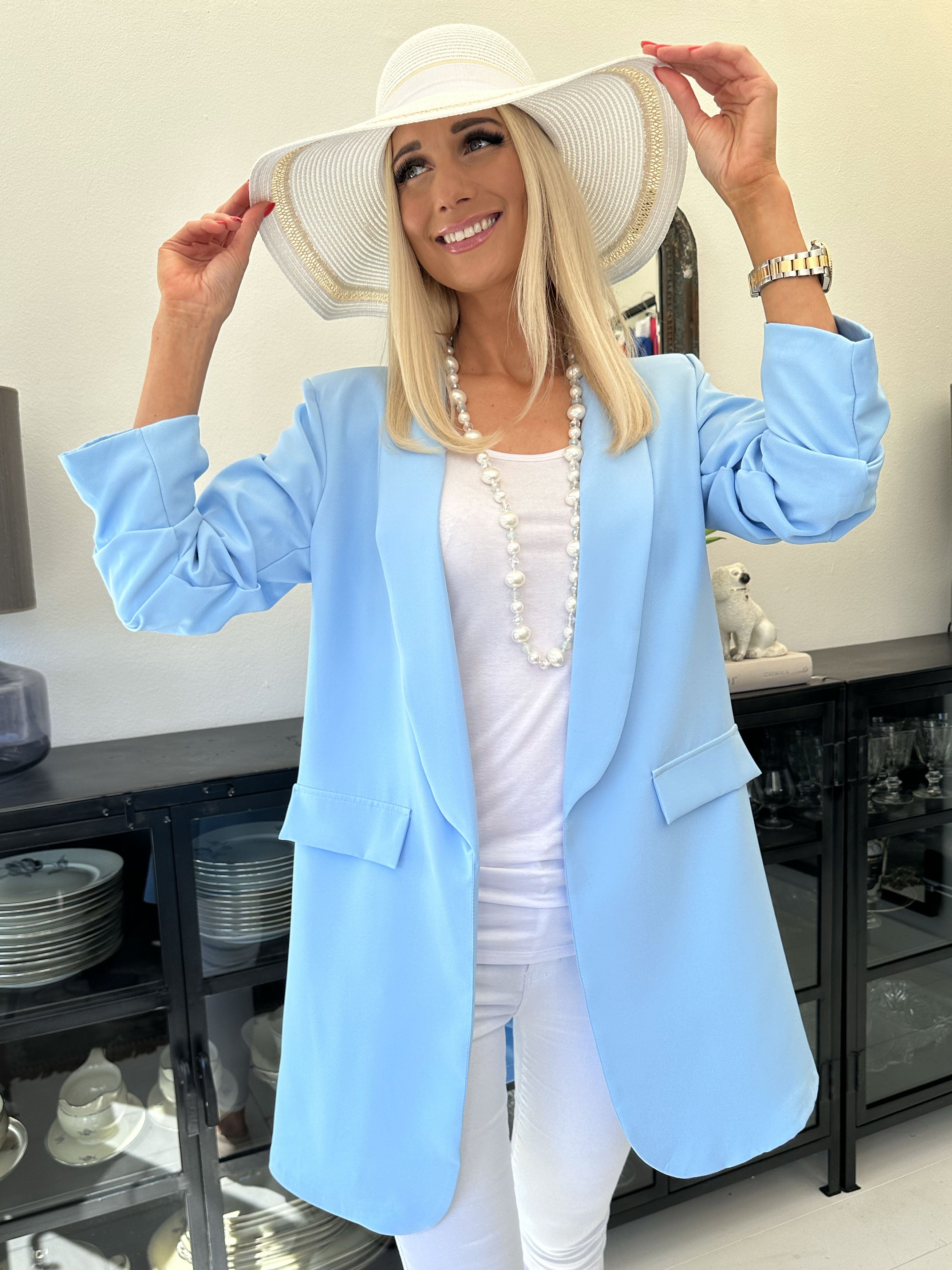 Mila Long - Stilren blazer med rynk på ærmet