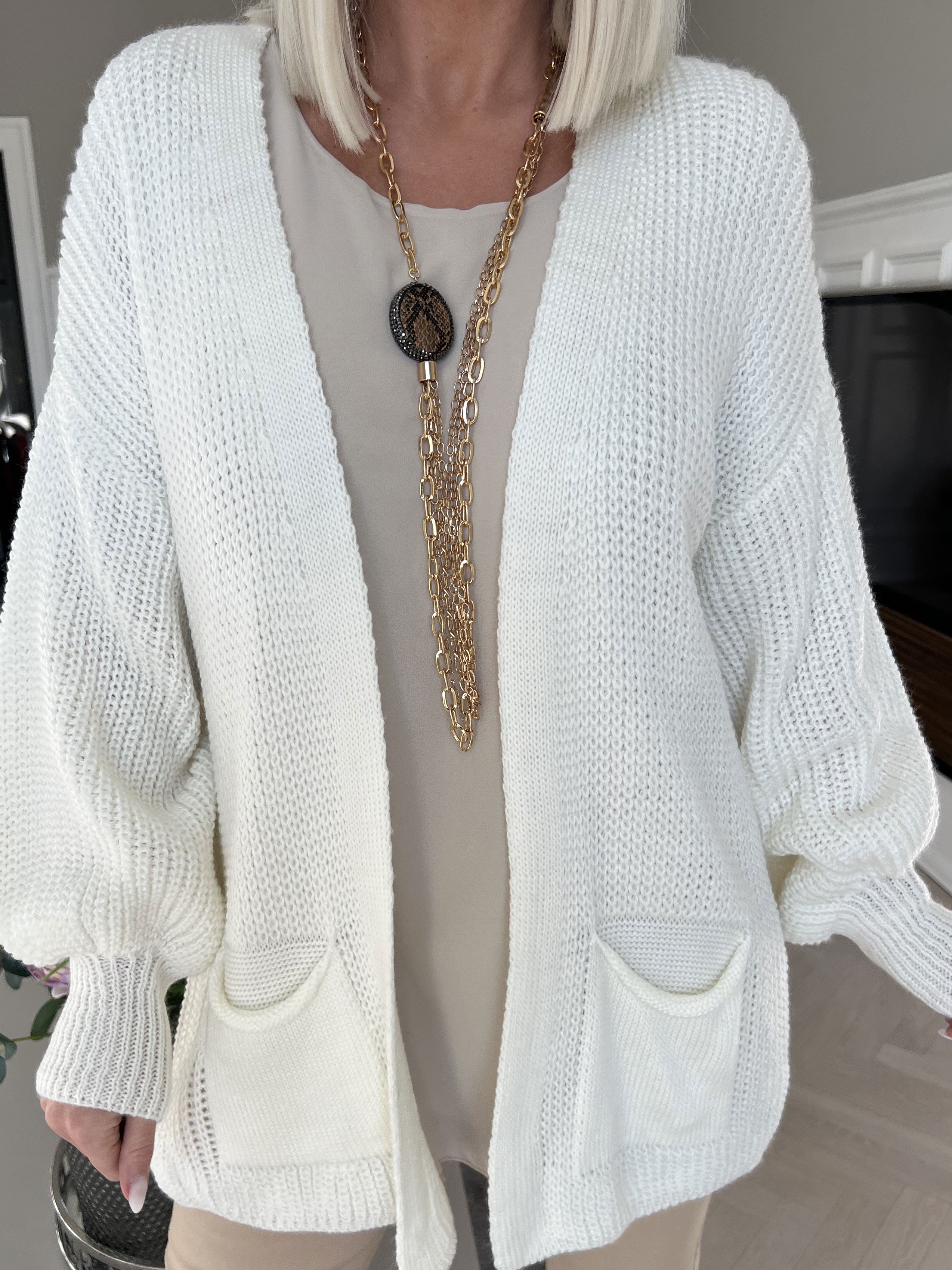 Sally Short - Sød strik cardigan med ballonærmer