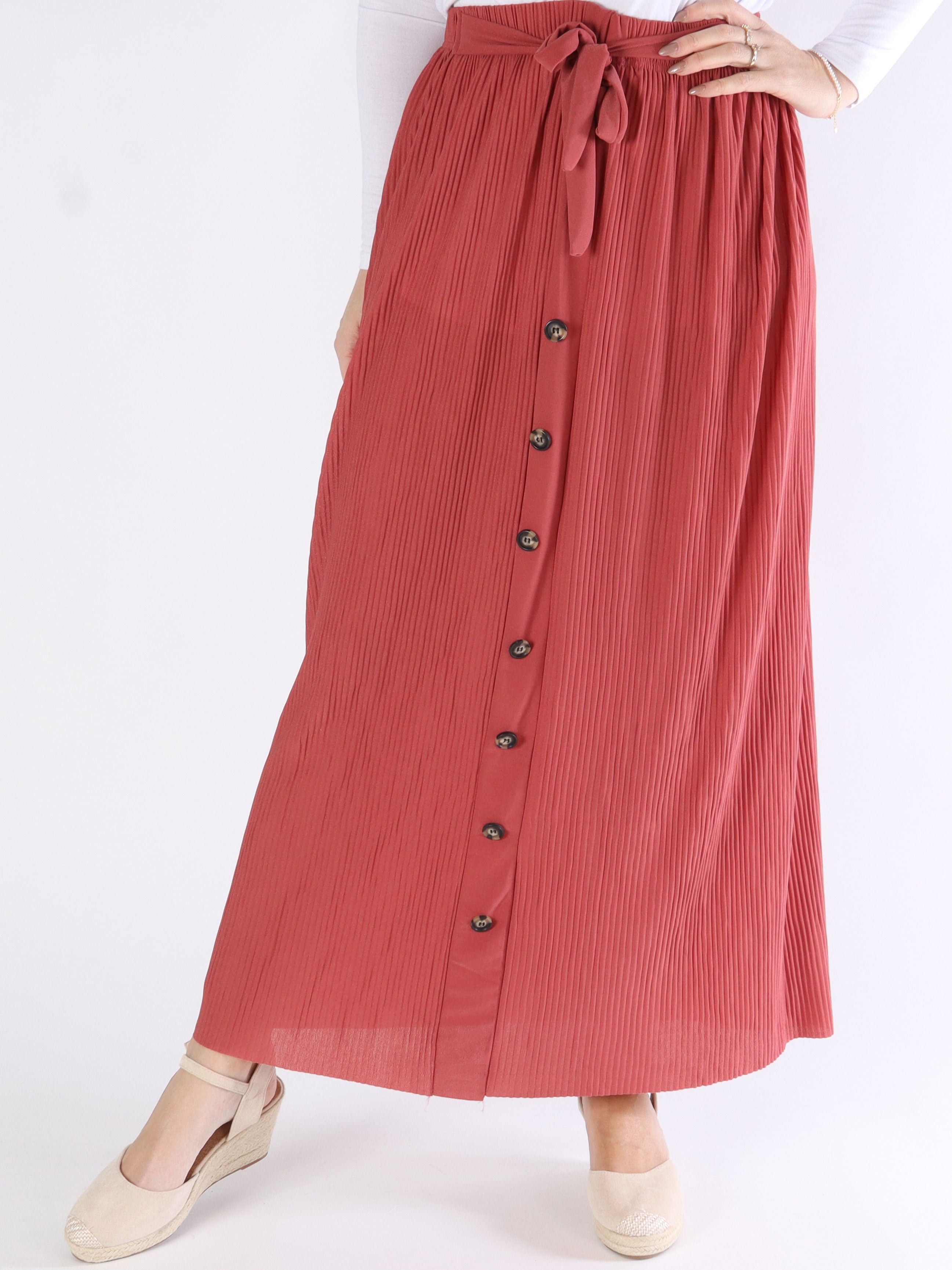 Andrea - Lang plisseret nederdel med knapper
