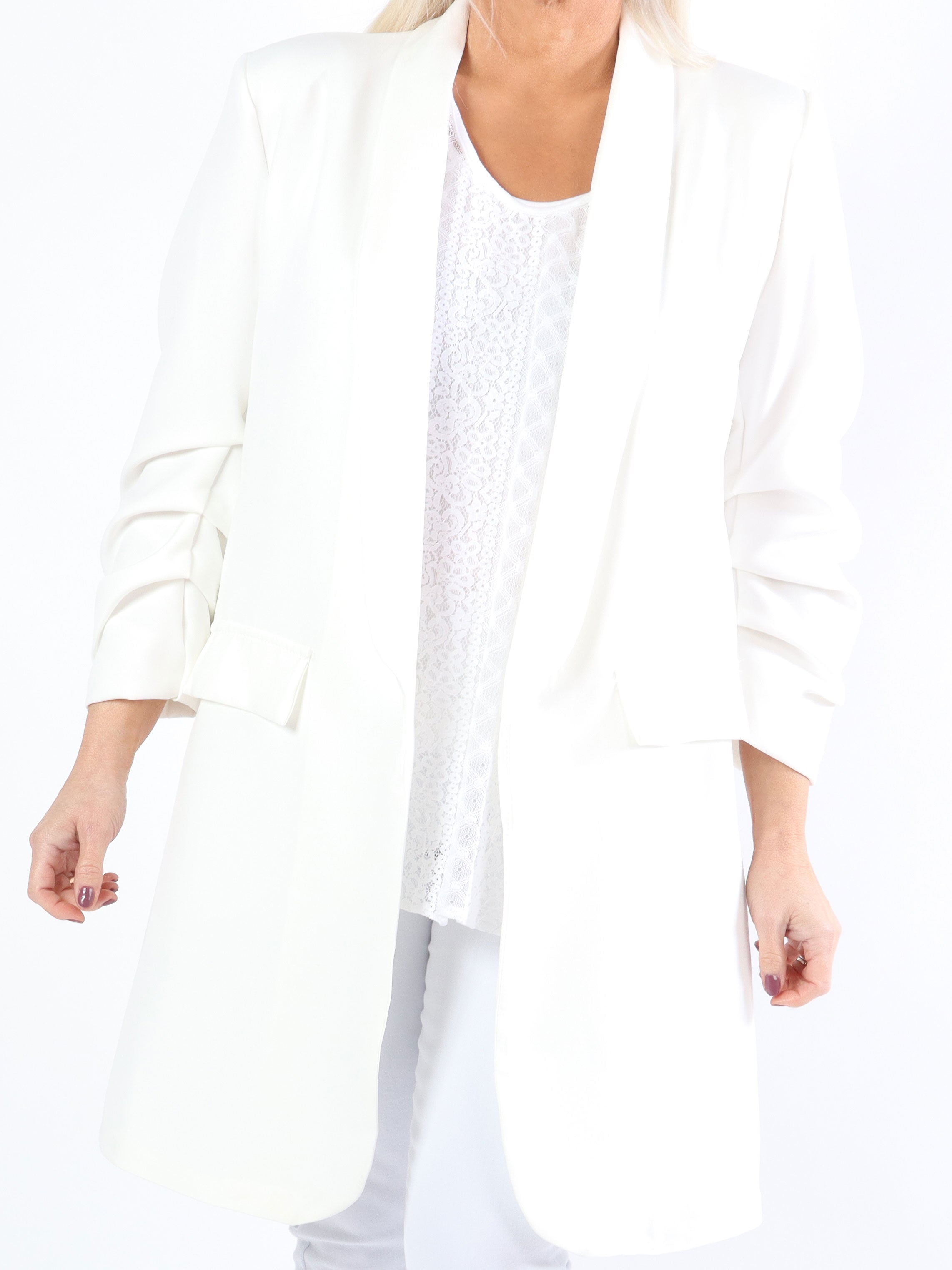 Mila Long - Stilren blazer med rynk på ærmet