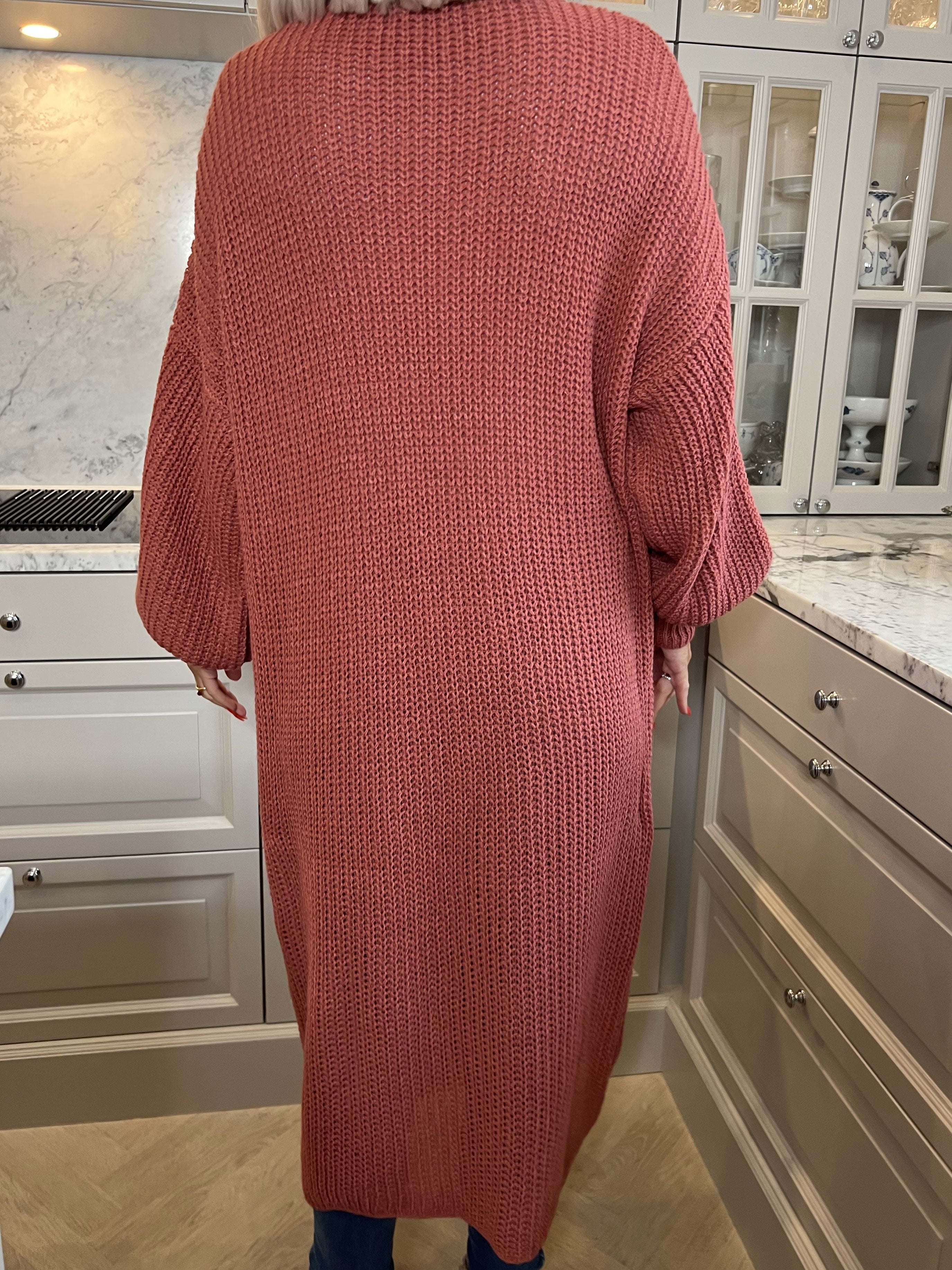 Sally - Strik cardigan med ballonærmer