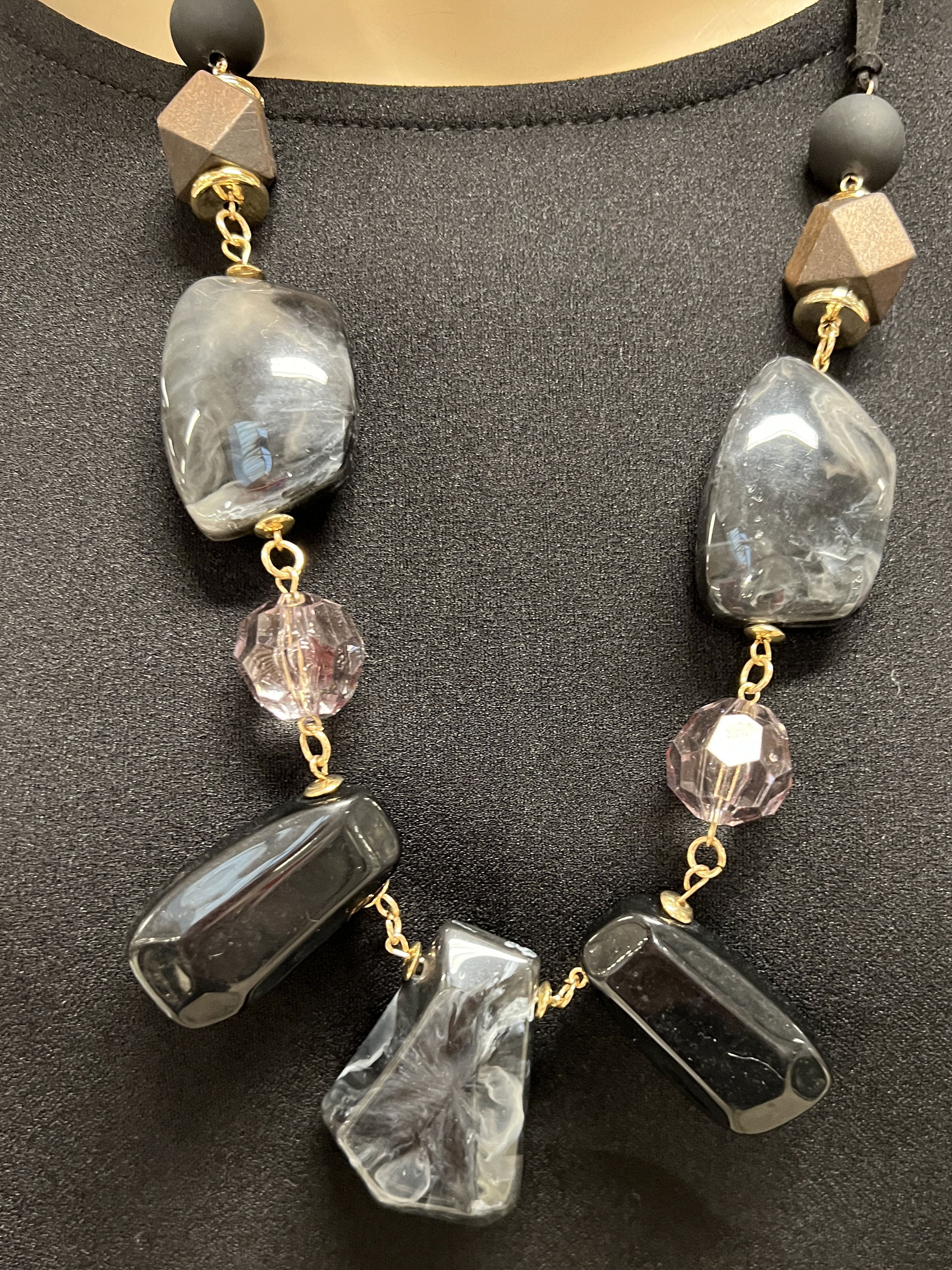 Maddalena - Smuk halskæde med store perler