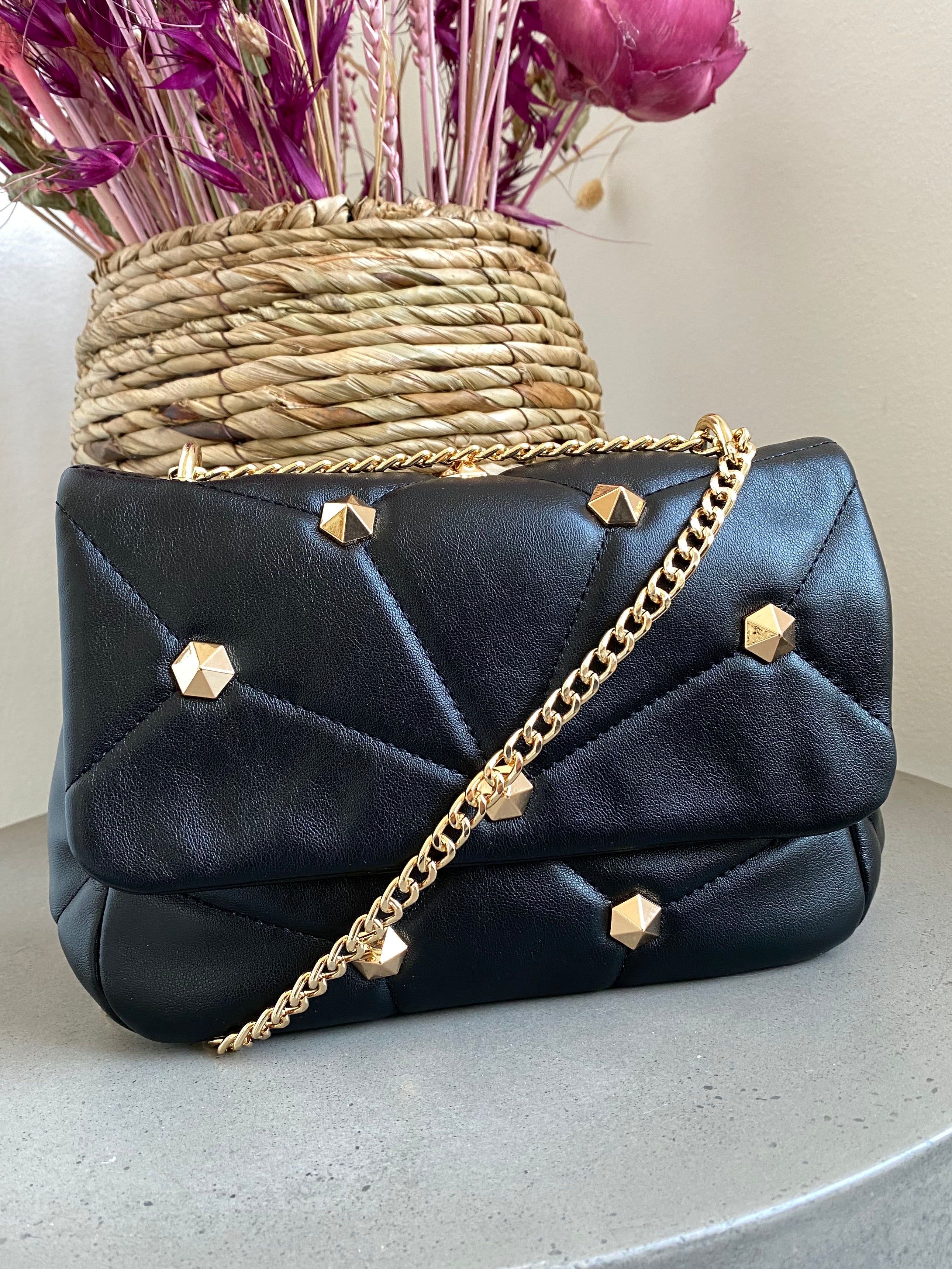 Liva - Crossbag med guldkæde og nitter