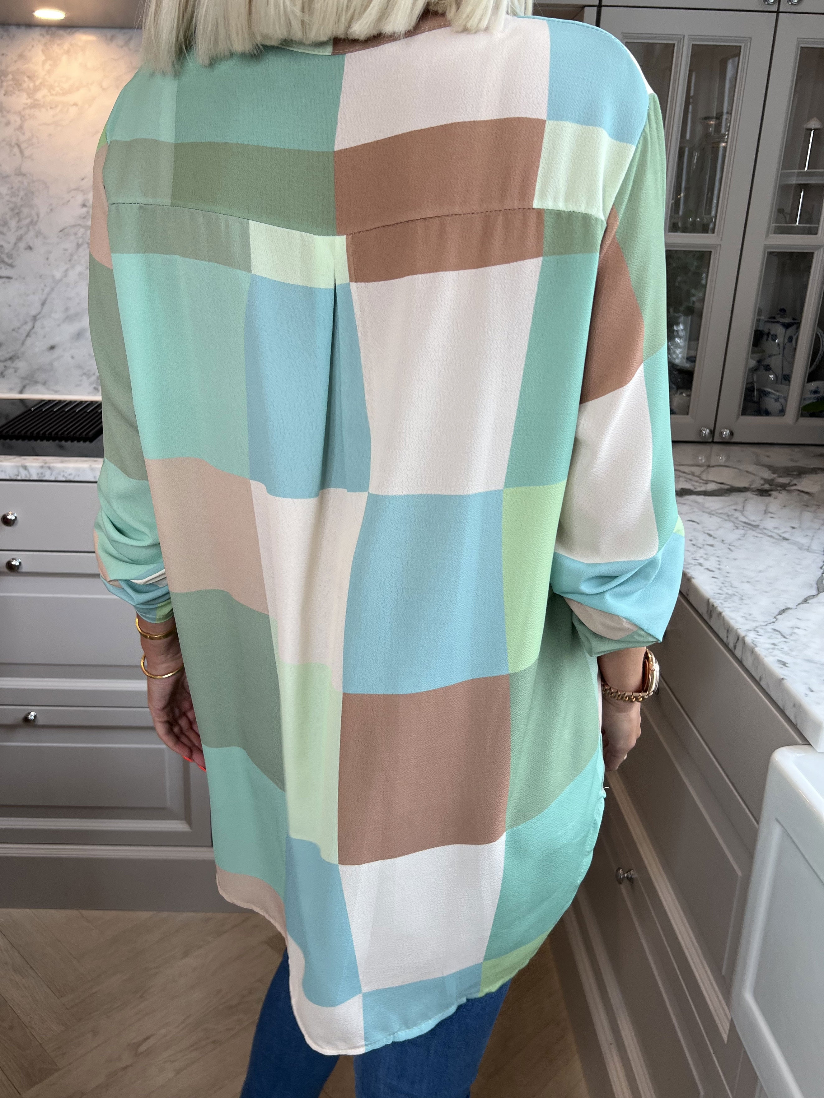 Vanesa - Lang ternet flerfarvet tunika