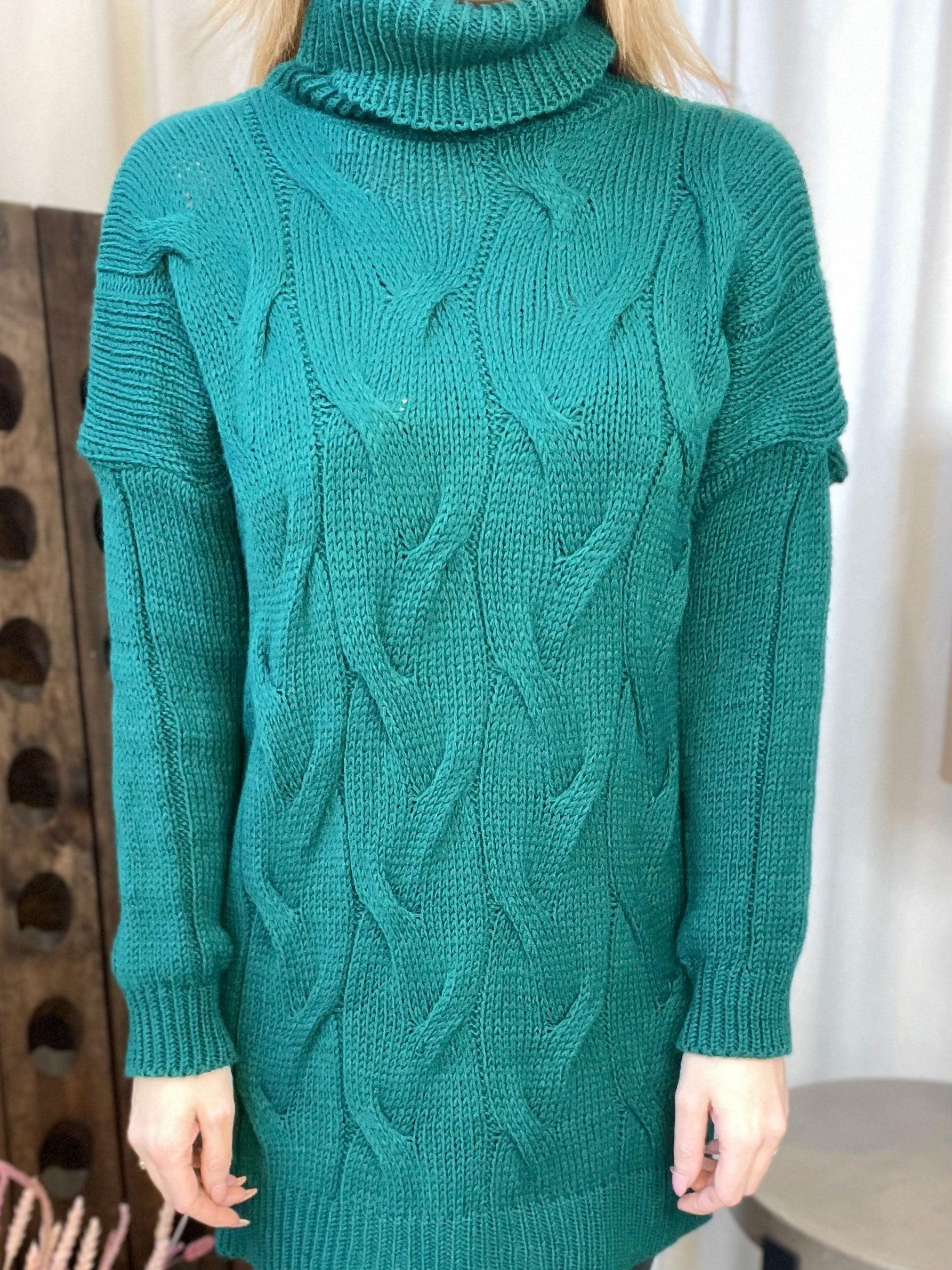 Masina - Strikkjole med rullekrave