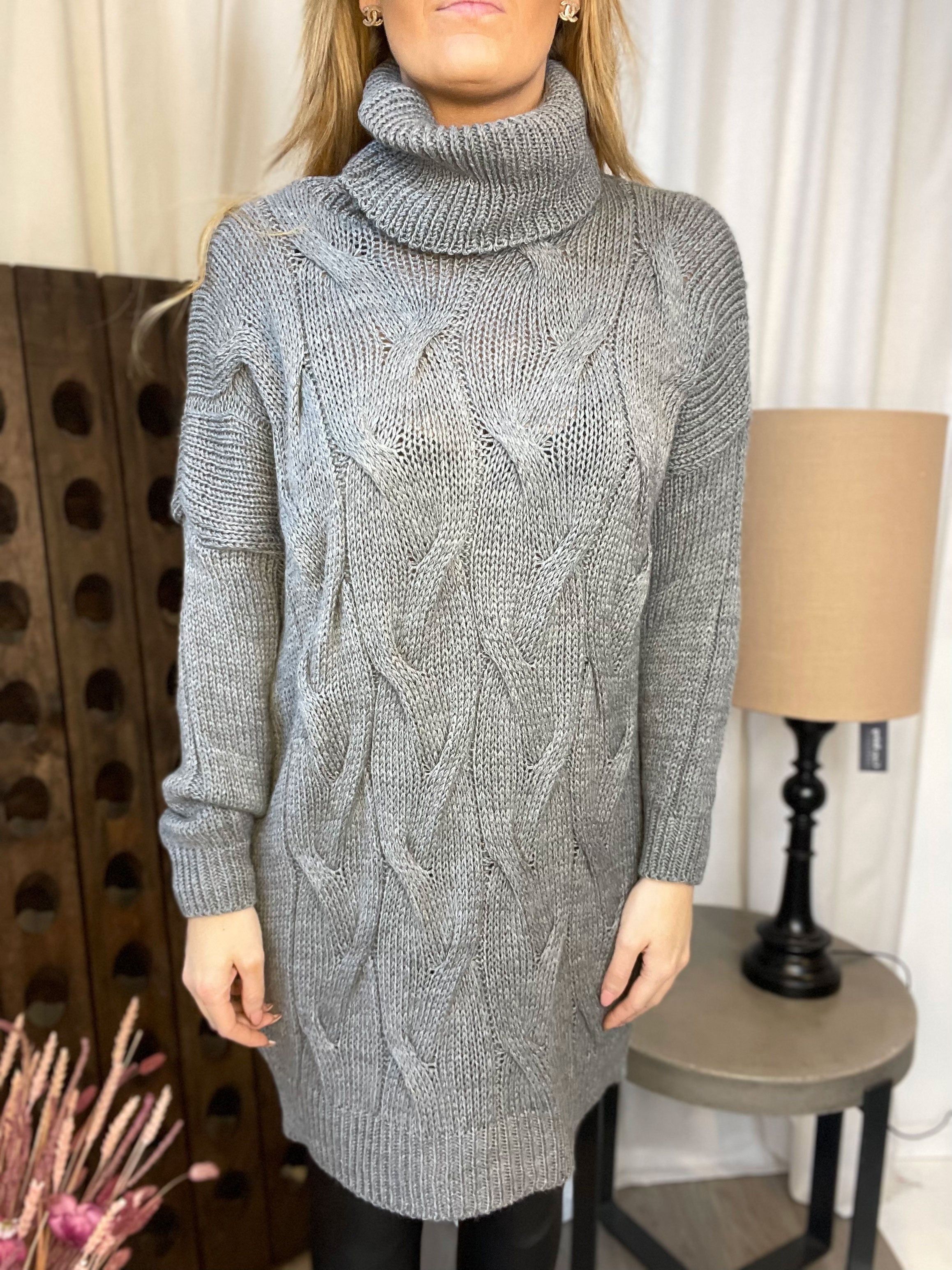 Masina - Strikkjole med rullekrave