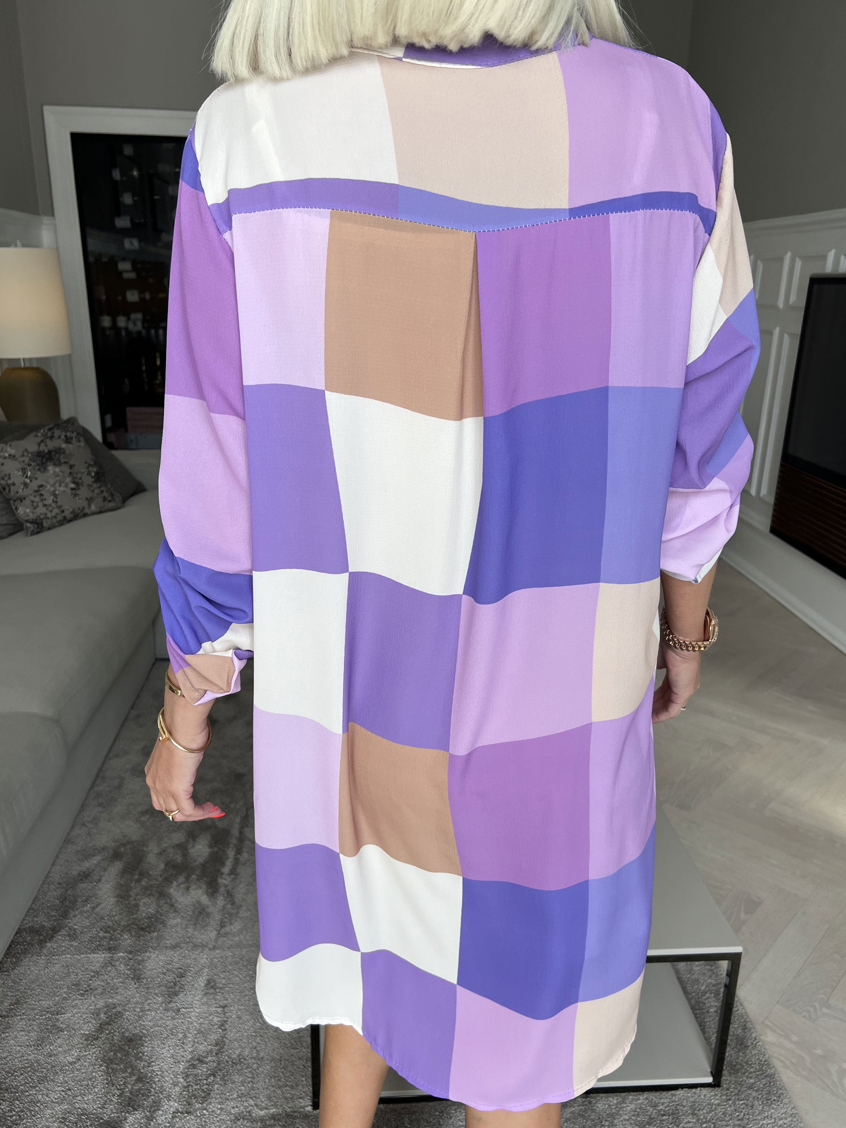 Vanesa Dress Check - Let og luftig kjole