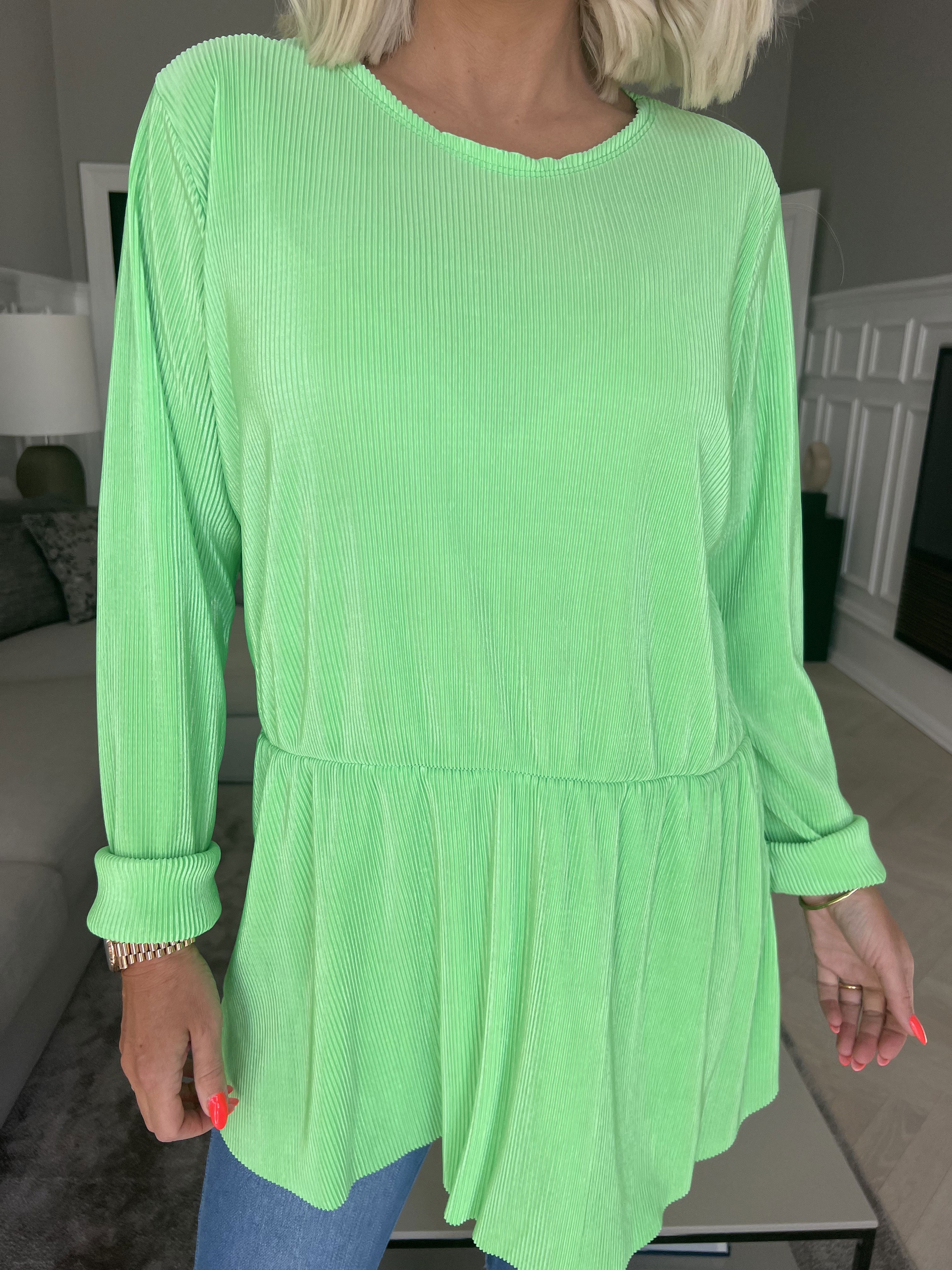 Delfina - Rillet langærmet bluse med lille skød