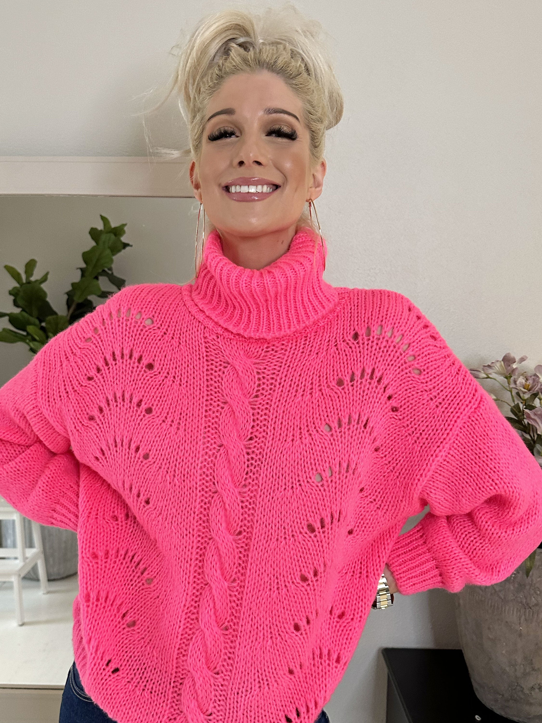 Marlena - Sød blød strik med rullekrave