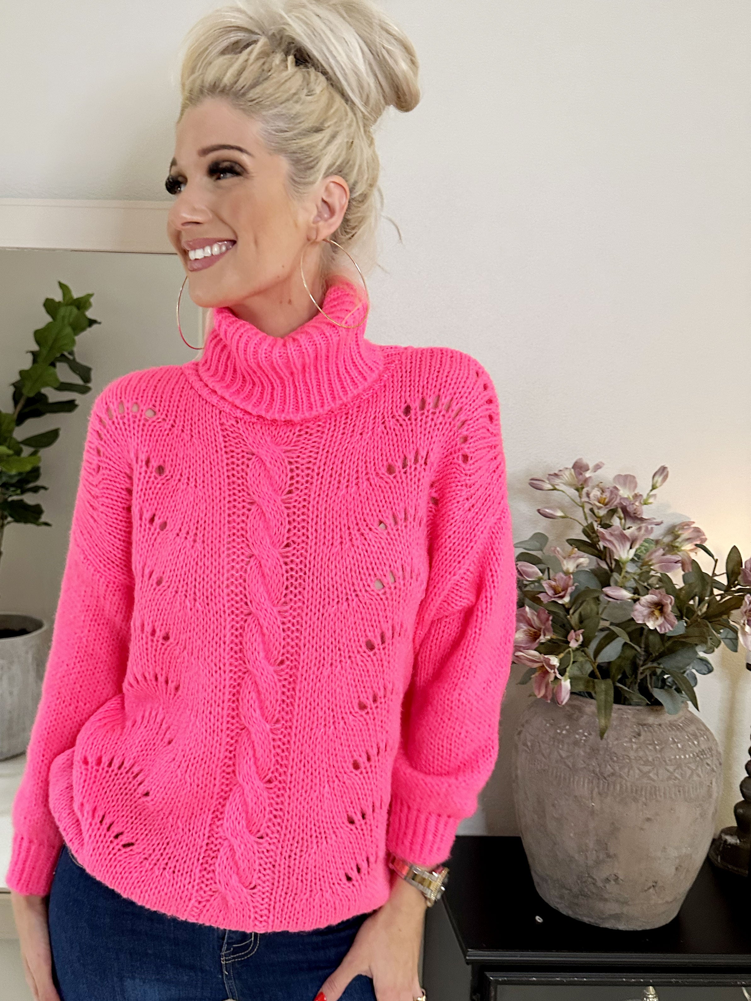 Marlena - Sød blød strik med rullekrave