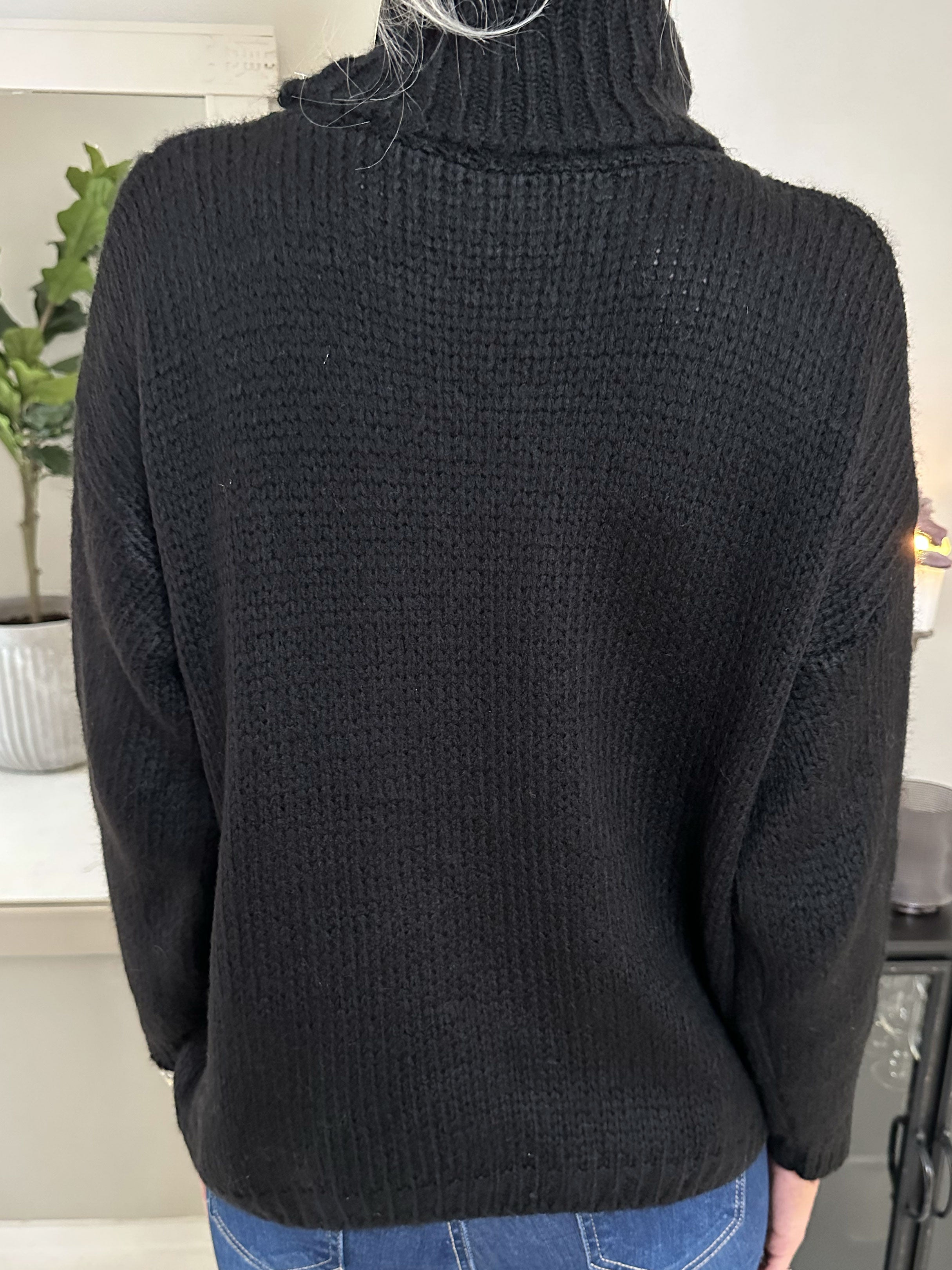 Marlena - Sød blød strik med rullekrave