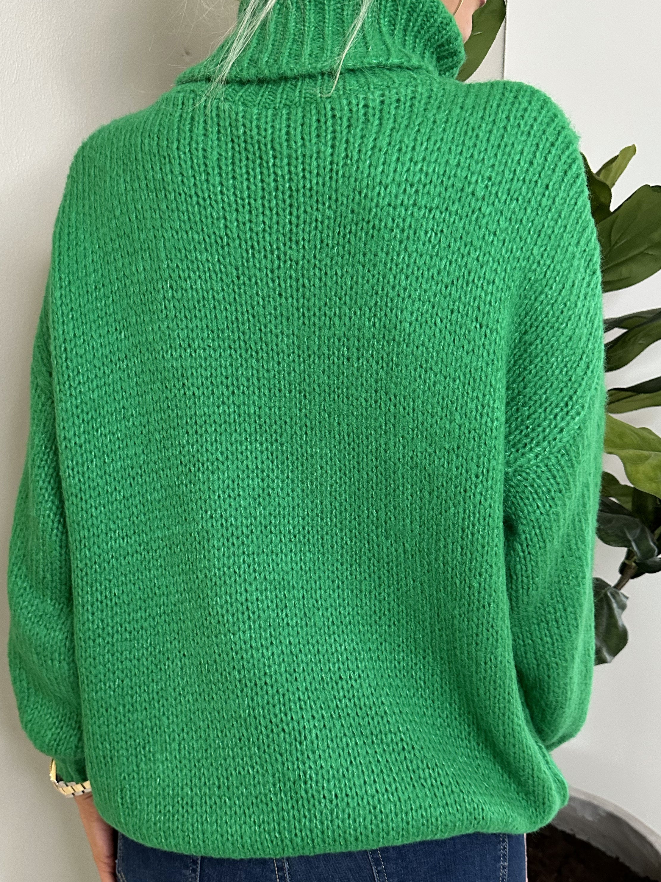 Marlena - Sød blød strik med rullekrave