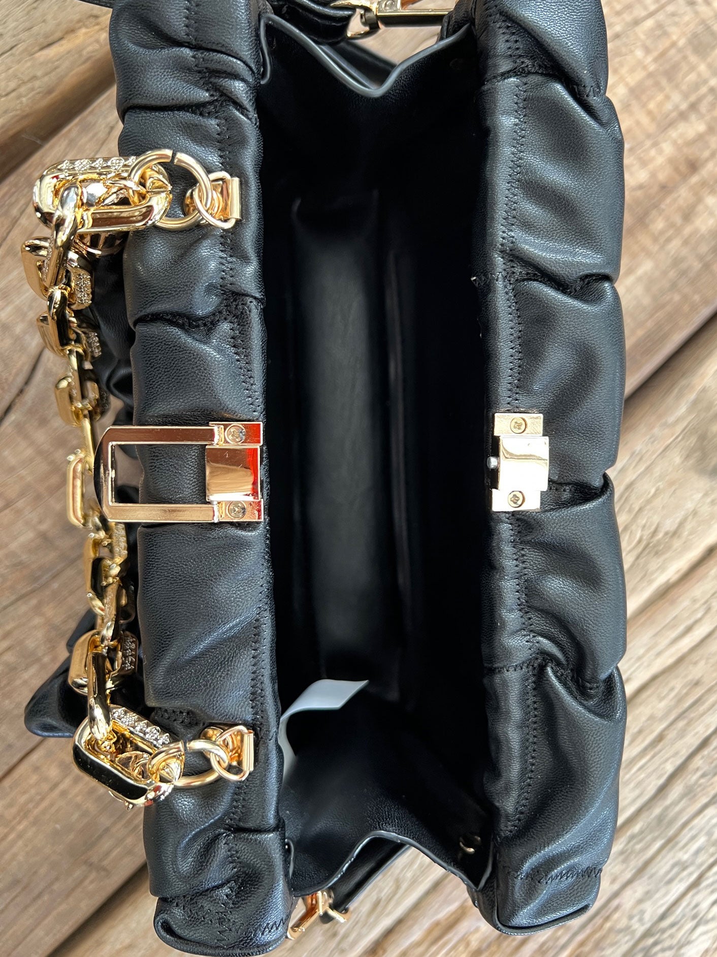 Ashanti - Firkantet taske med guldkæde