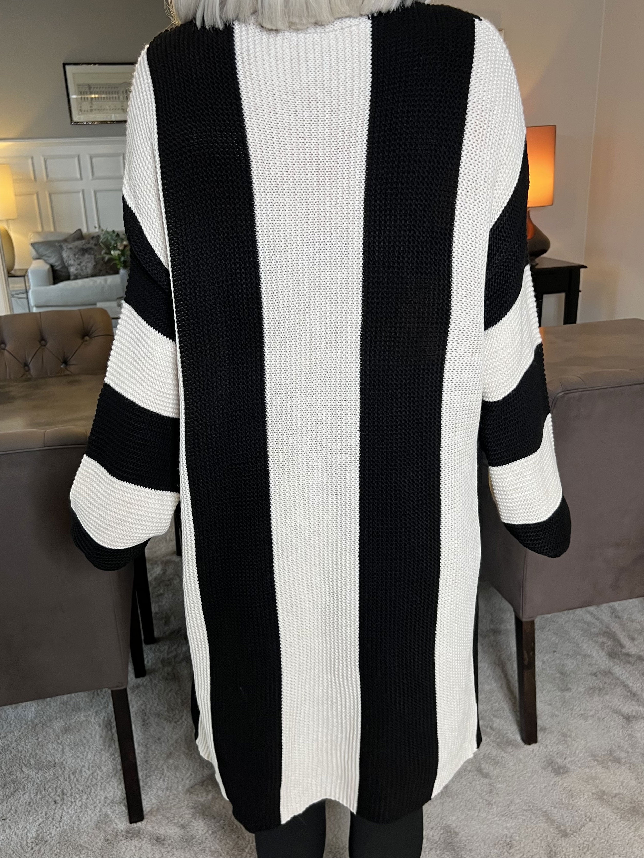 Alitta - Stribet strikkjole med rullekrave