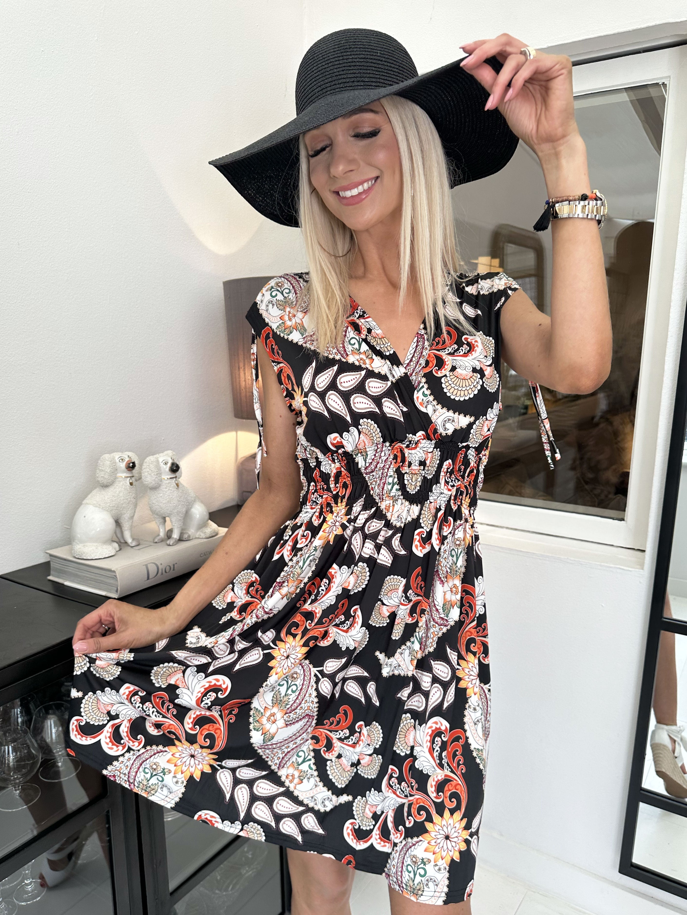 Pams Paisley Short - Kort elastisk kjole i krølfrit stof