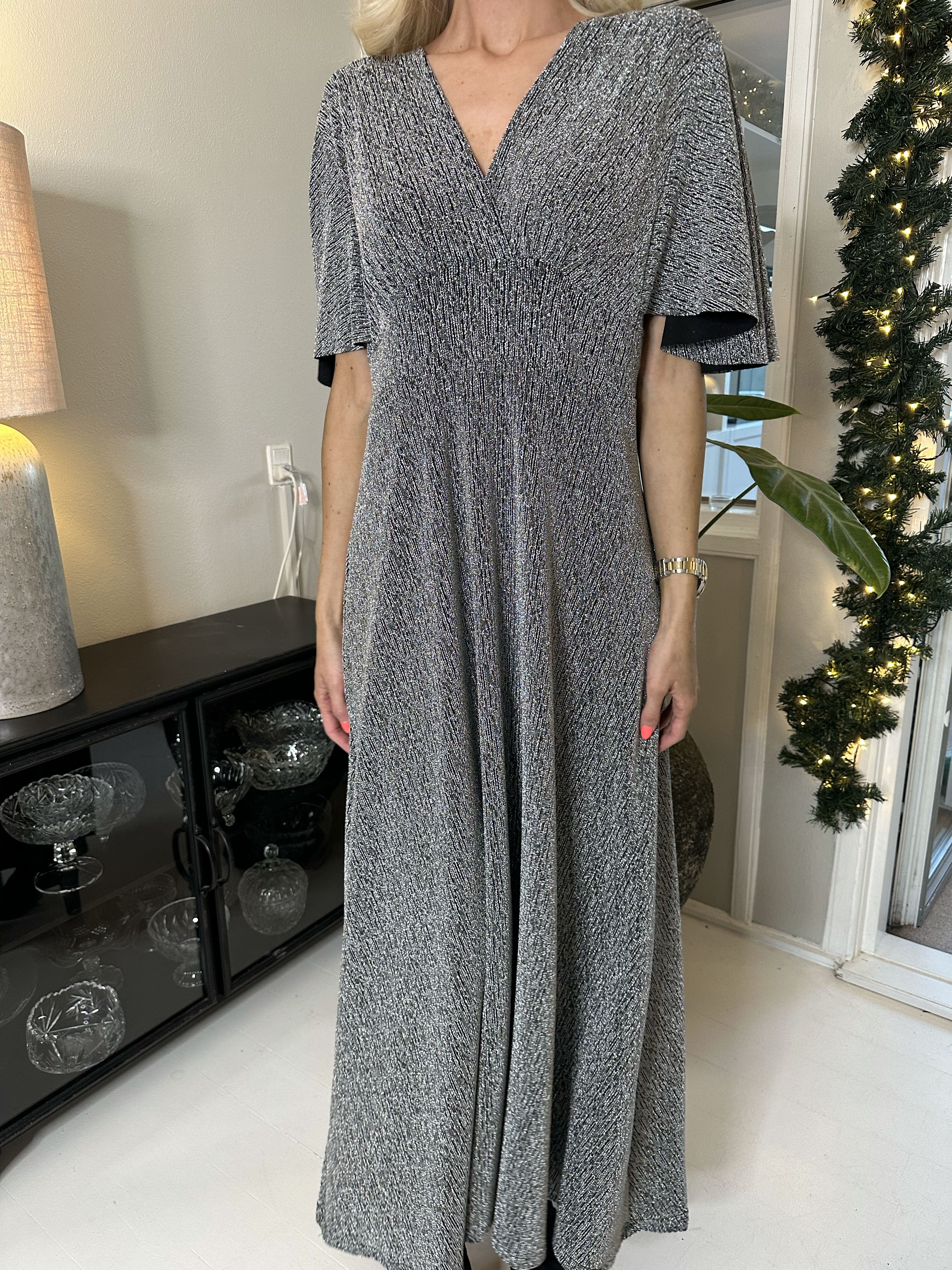 Julia - Lang elastisk kjole med glimmertråde