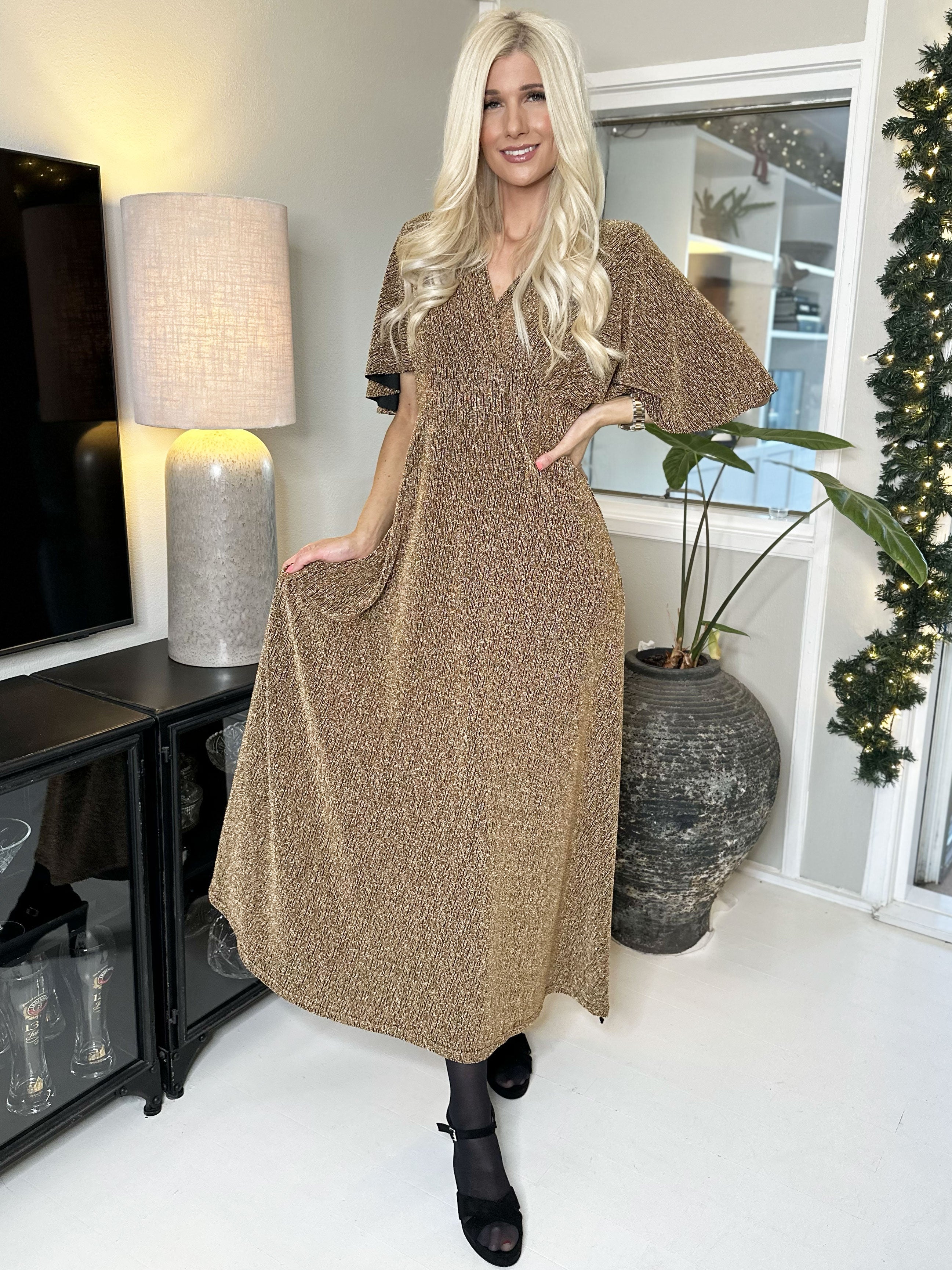 Julia - Lang elastisk kjole med glimmertråde