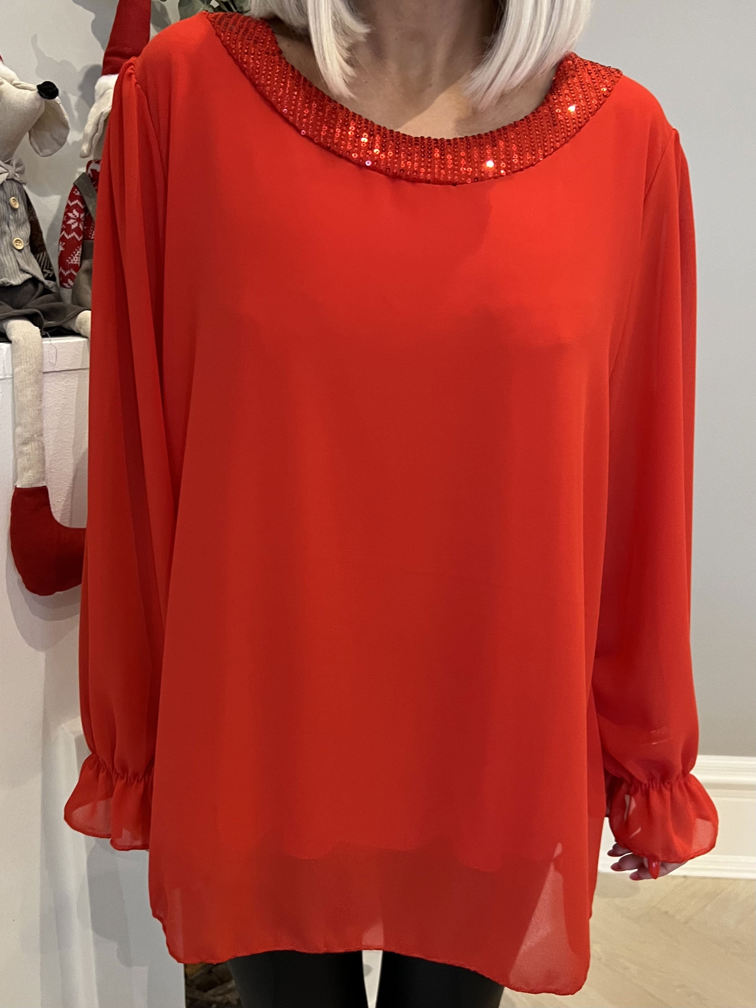 Nellike - Sød tunika i chiffon med pailletter