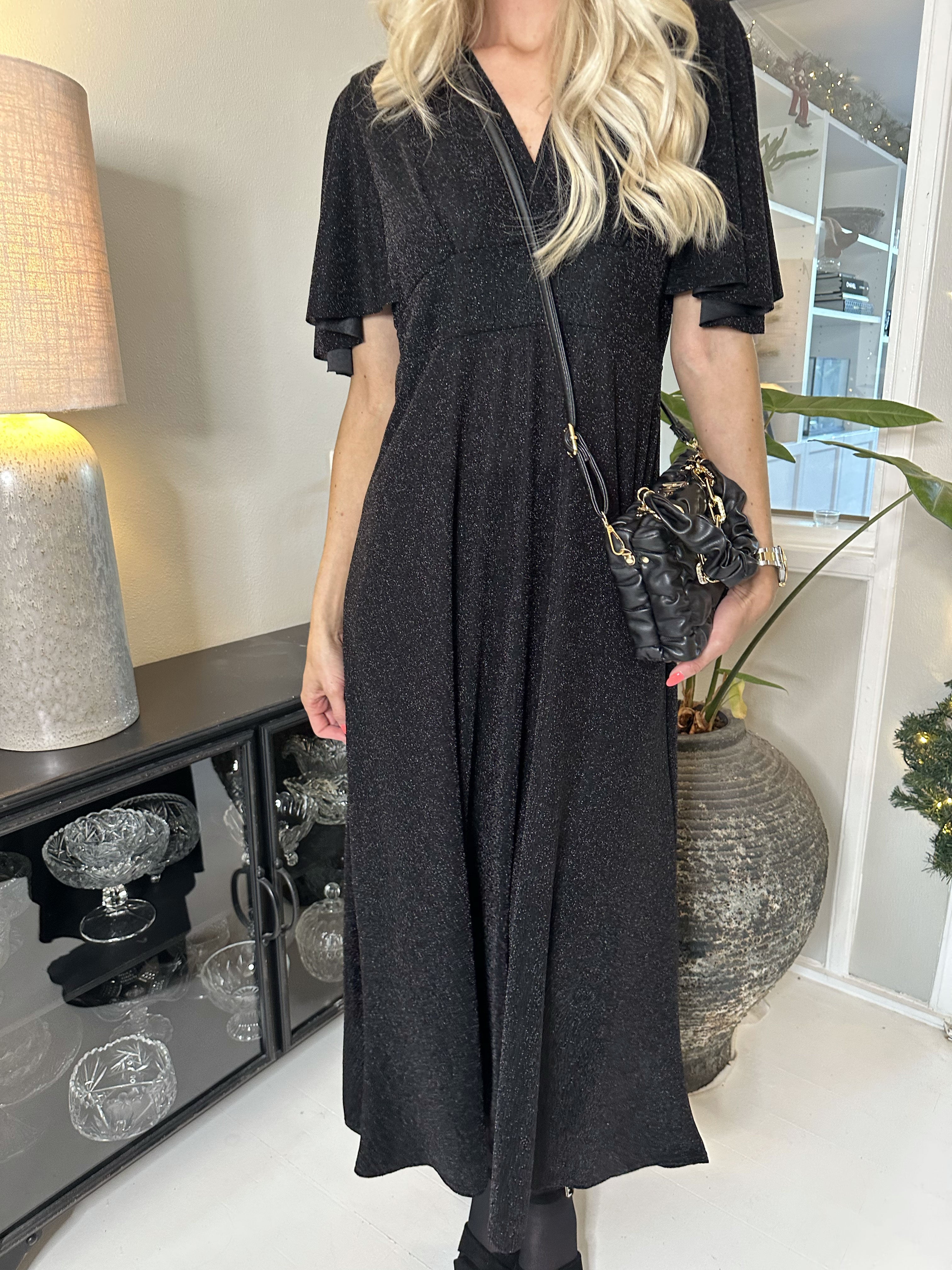 Julia - Lang elastisk kjole med glimmertråde