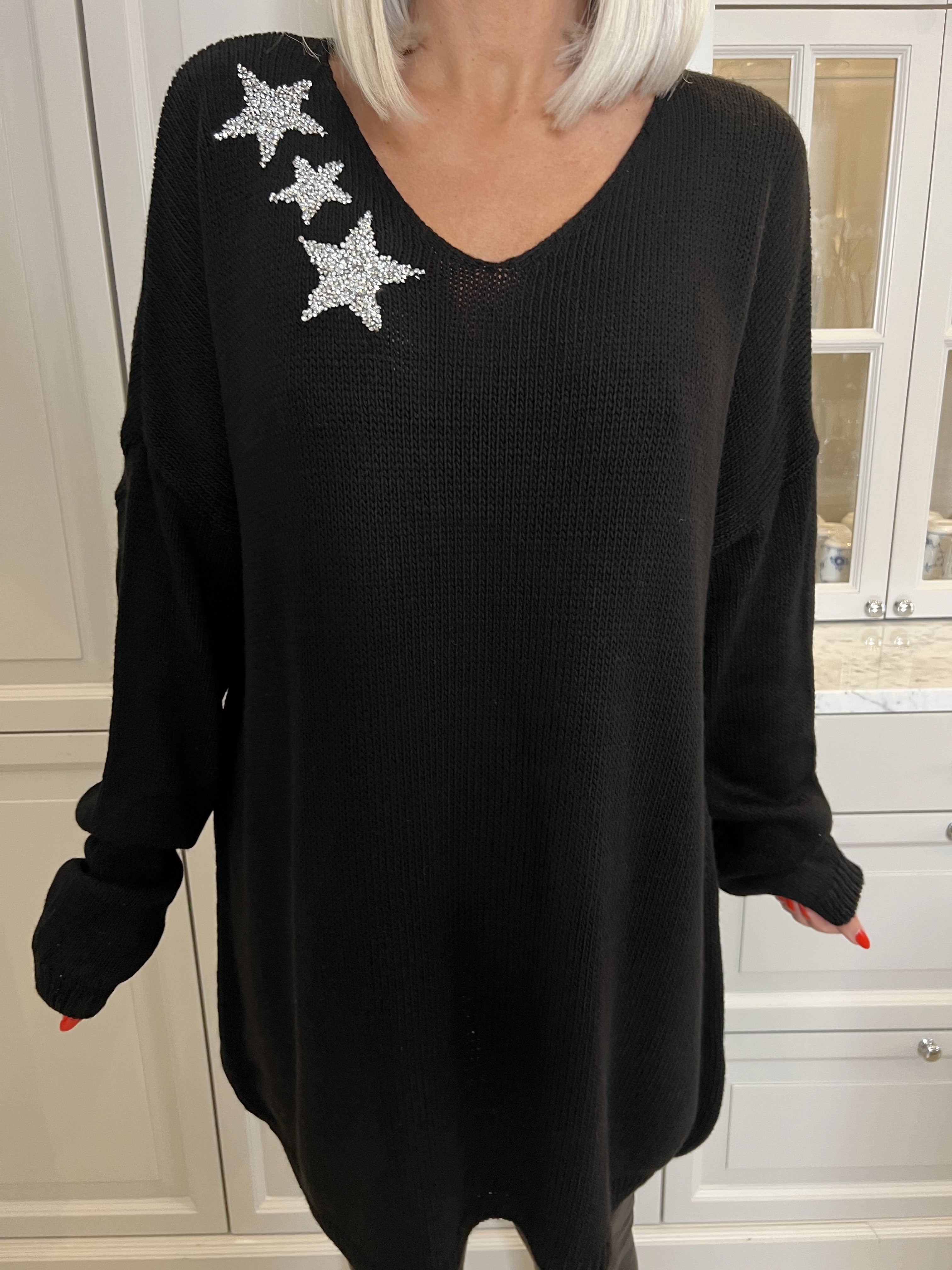 Camille - Sød strik med v-udskæring og stjerner