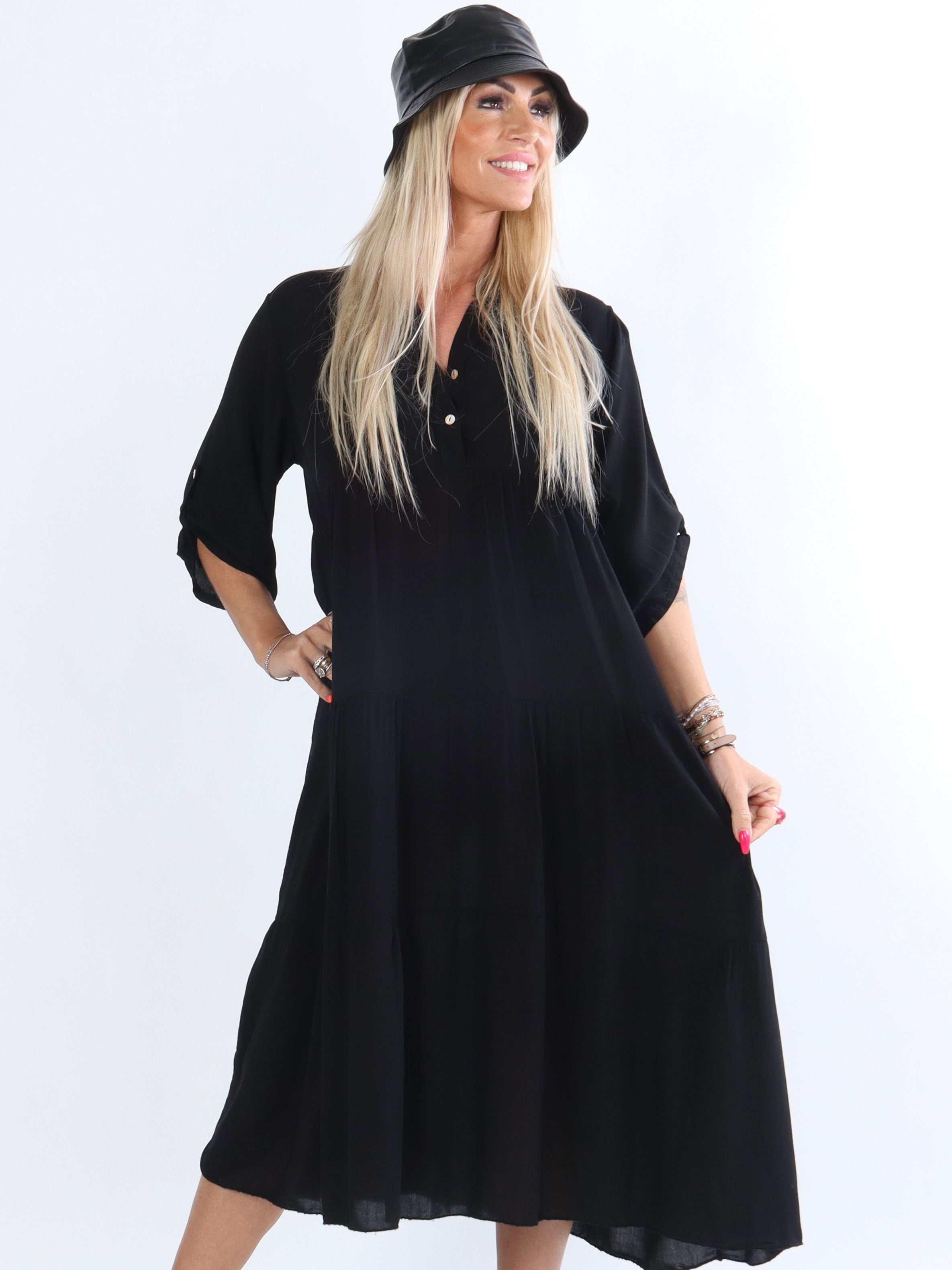 Jenna - Simpel lag på lag kjole med knapper ved brystet