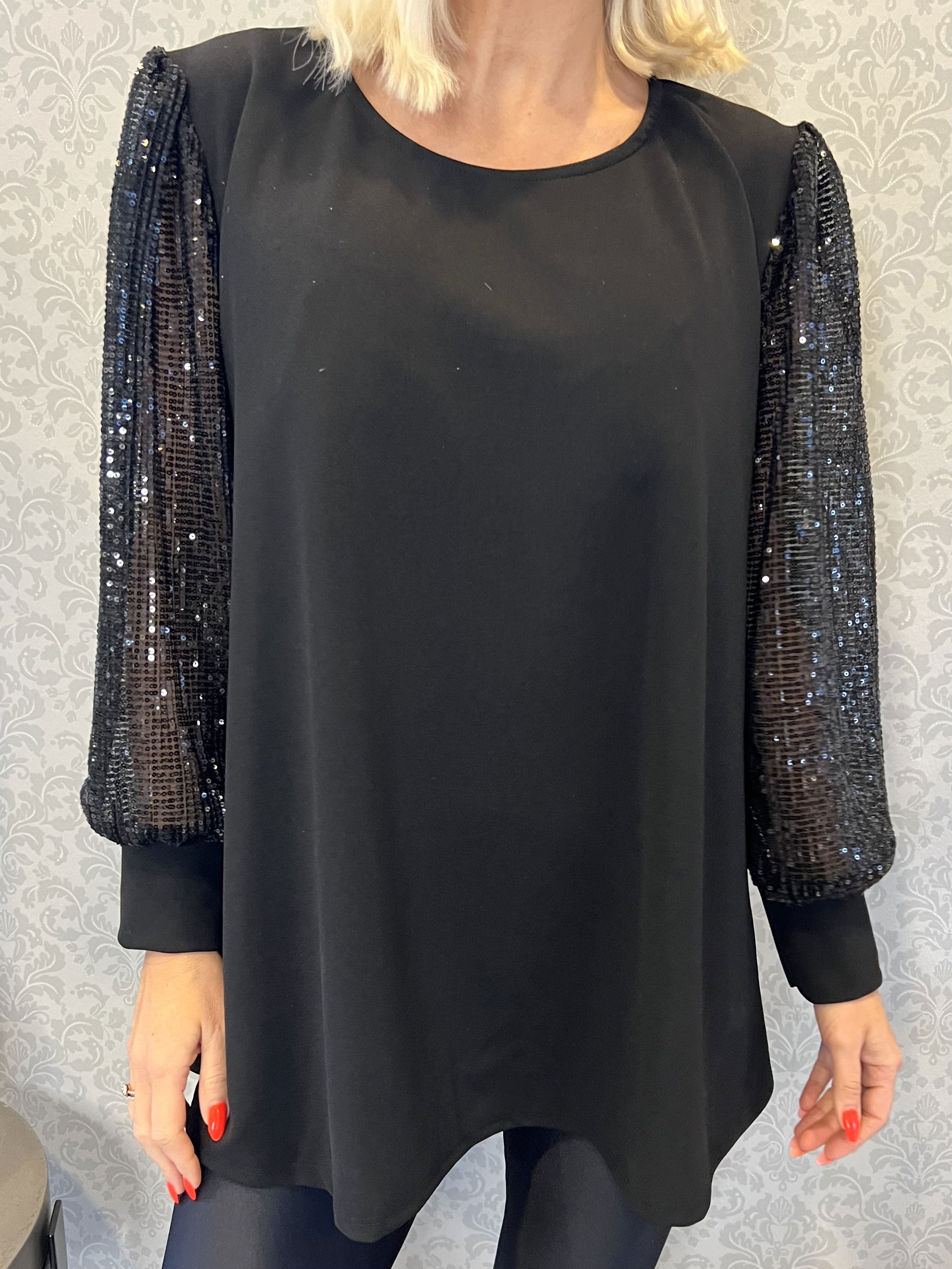 Djamila tunika - Smuk elegant tunika med pailletærmer