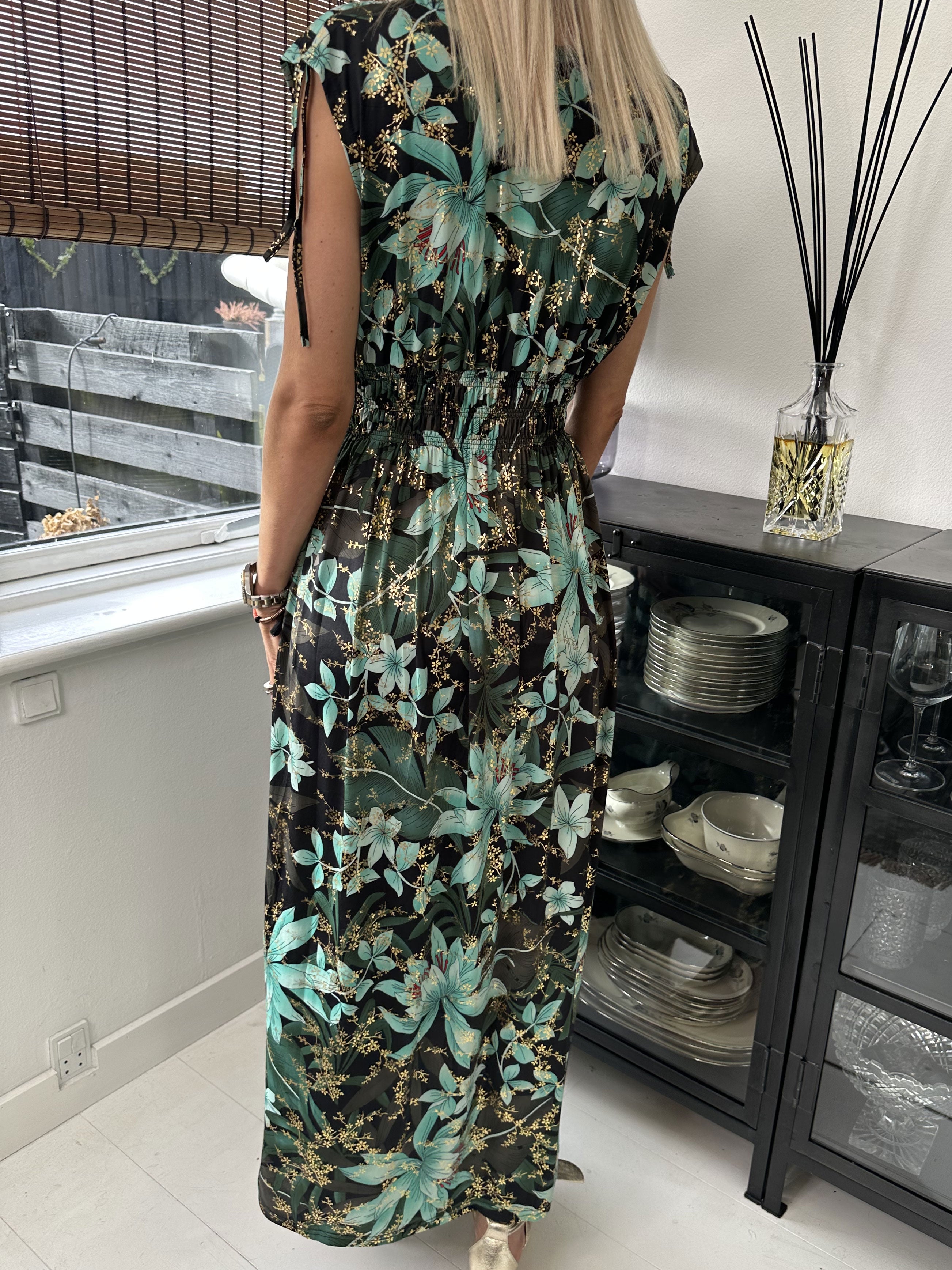 Pams Sleeveless - Lang elastisk kjole i krølfrit stof