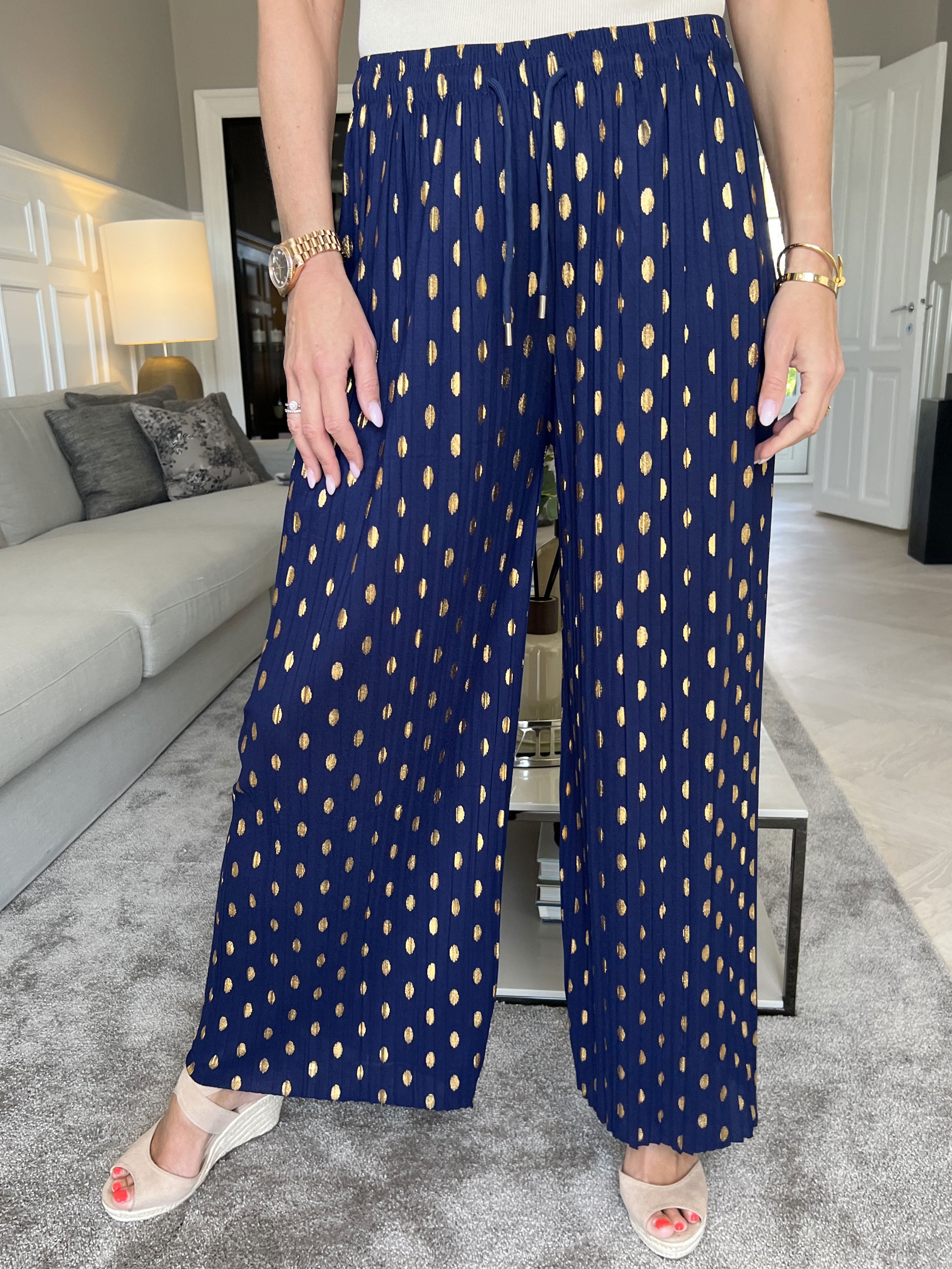 Aleta - Plisserede løse bukser med prikker