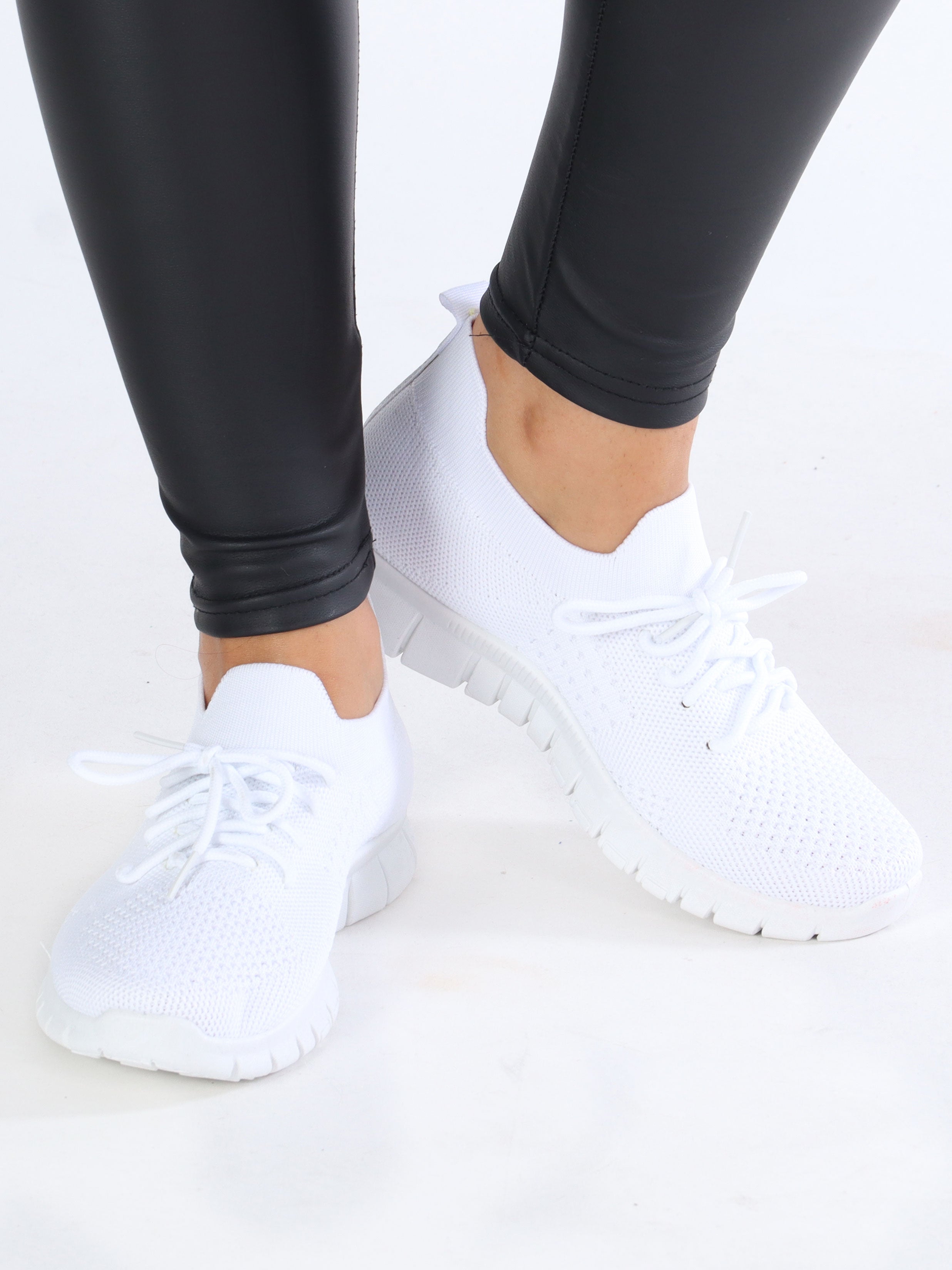 Ramla - Lette sokkesneakers med snørebånd