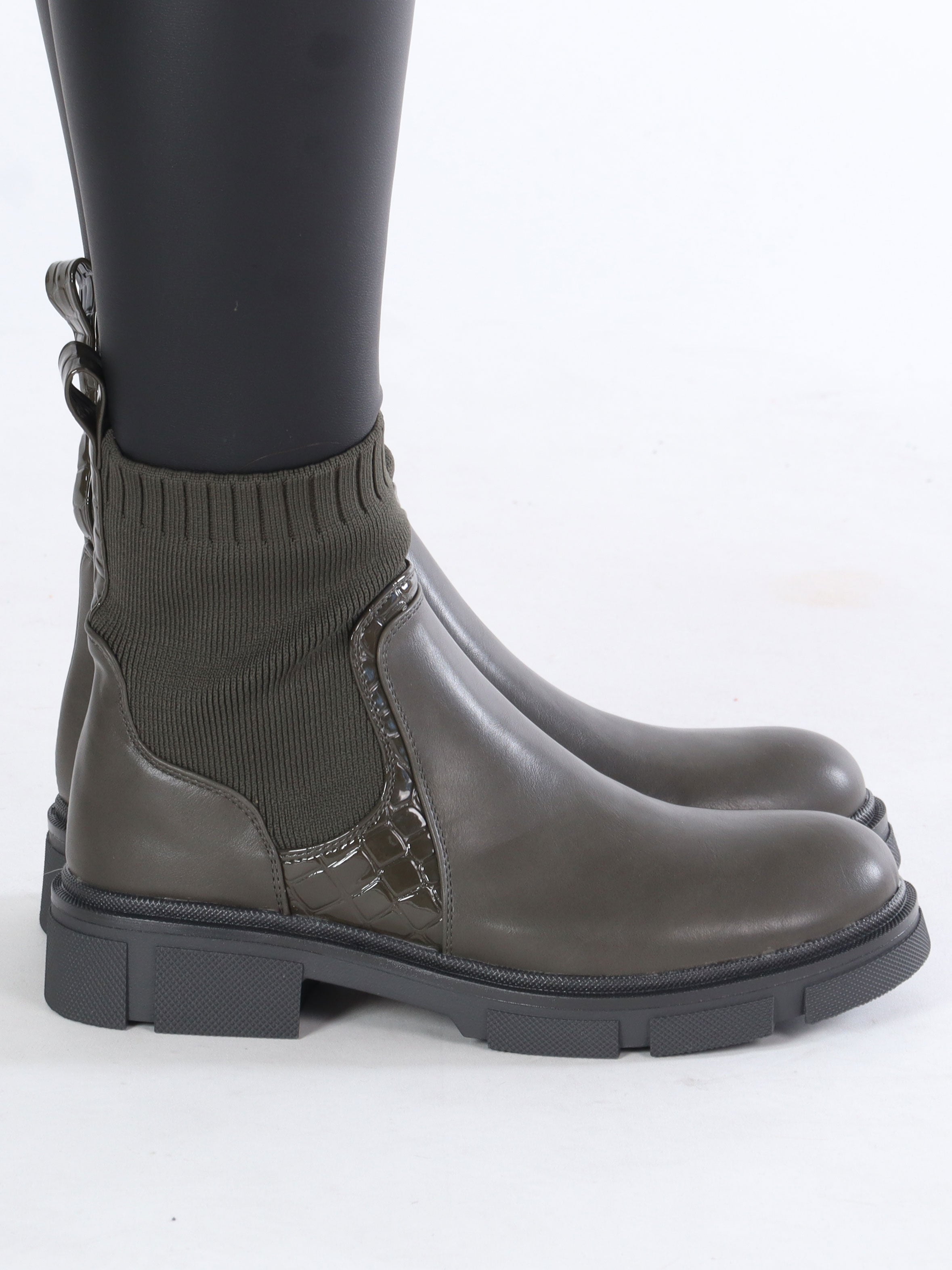 Anka - Fede støvler med elastikskaft