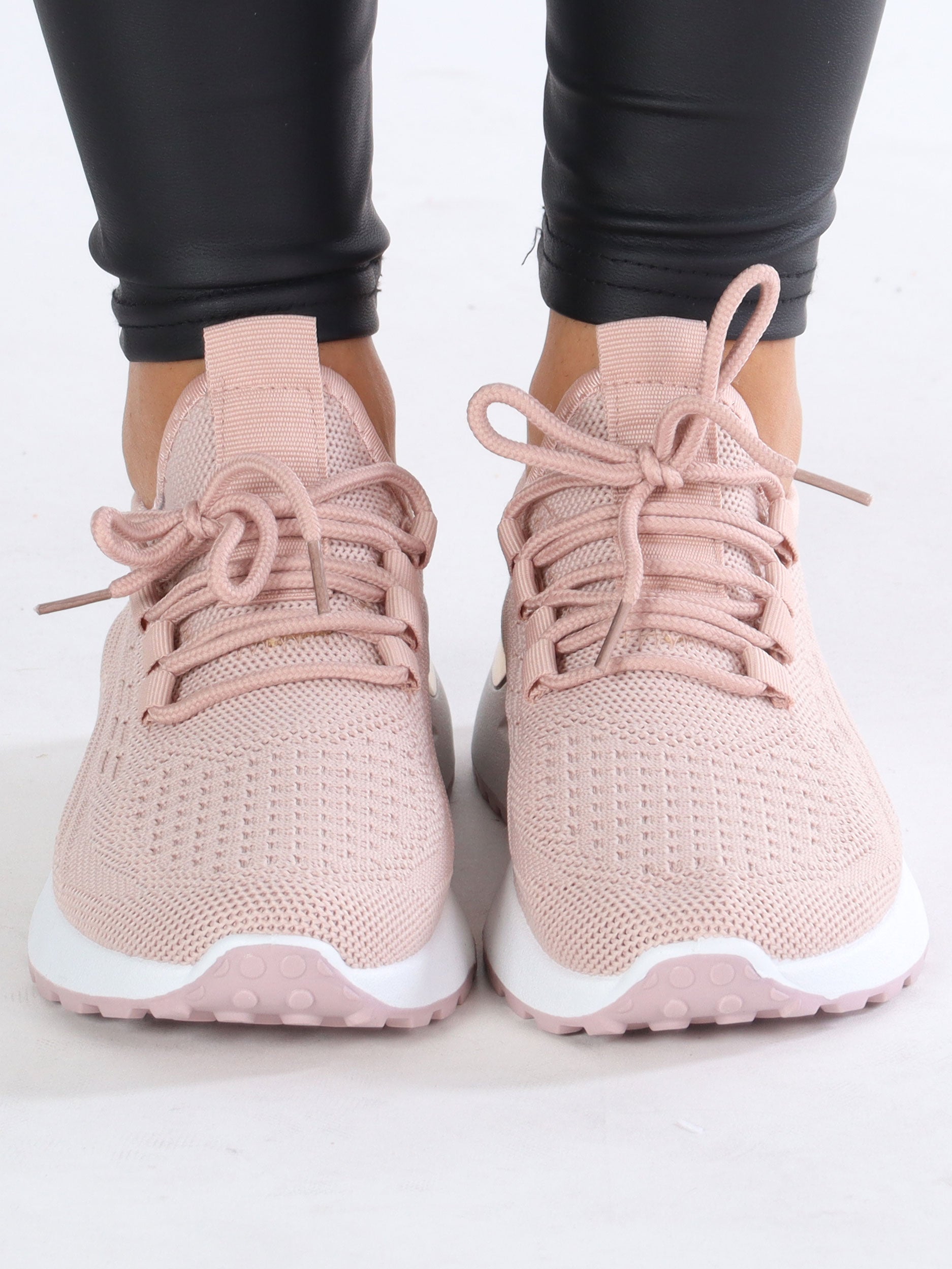 Arjana - Sokkesneakers med hvid sål