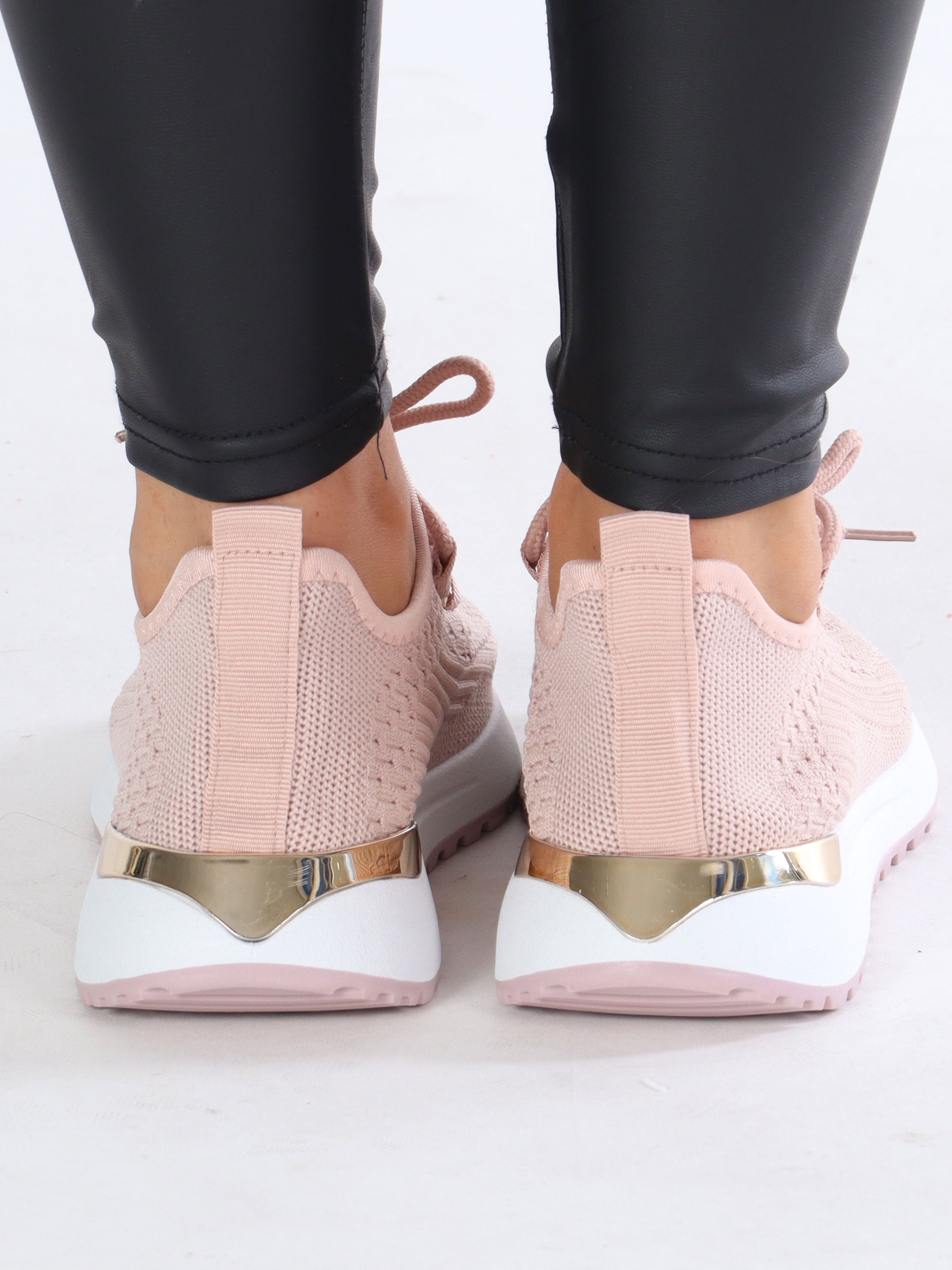 Arjana - Sokkesneakers med hvid sål