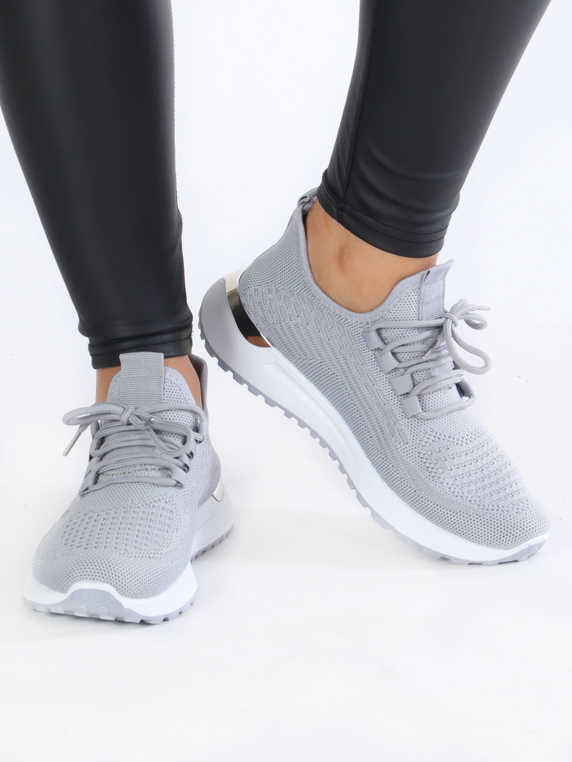 Arjana - Sokkesneakers med hvid sål