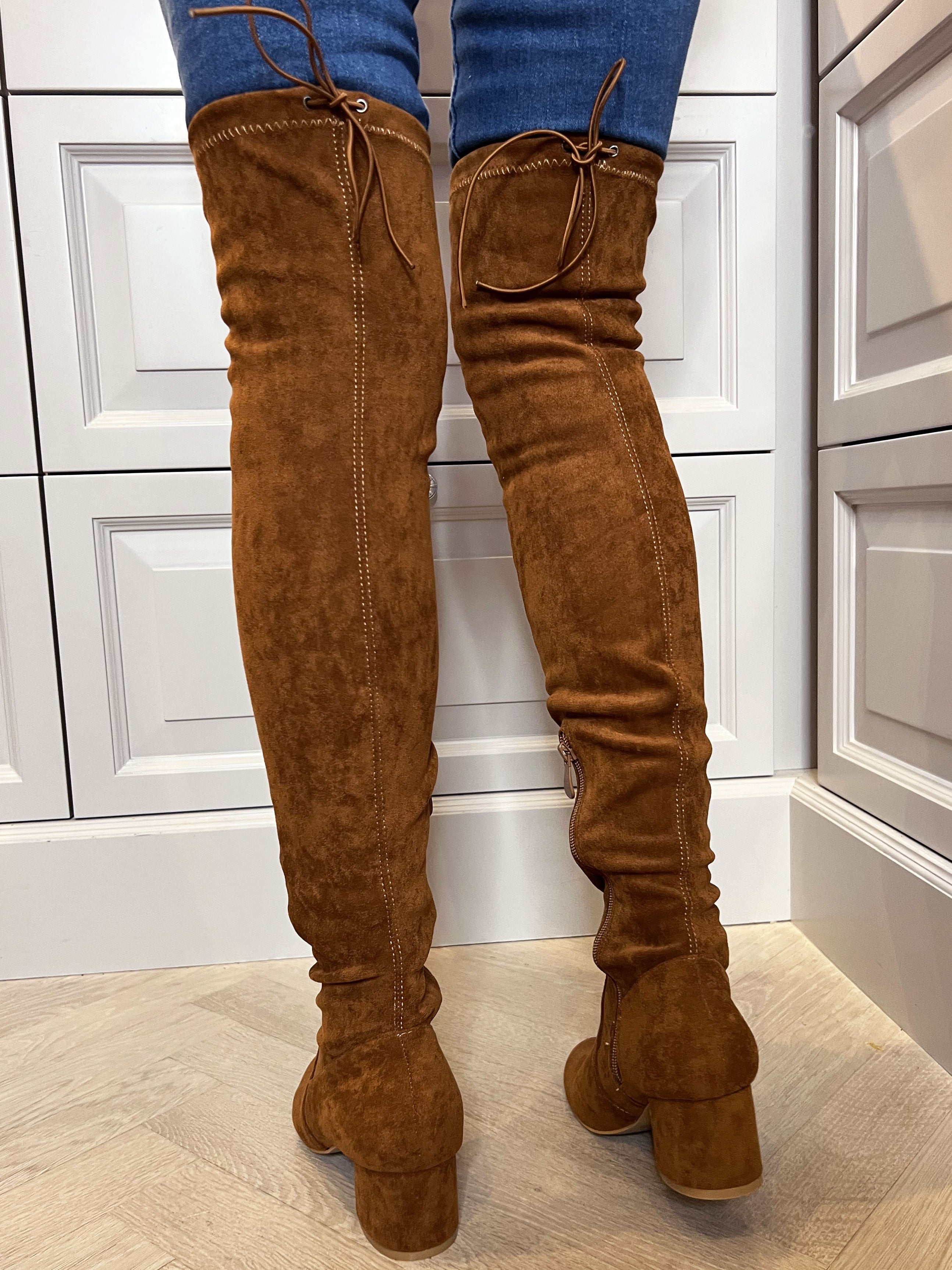 Olivia - Overknee støvler med lille hæl