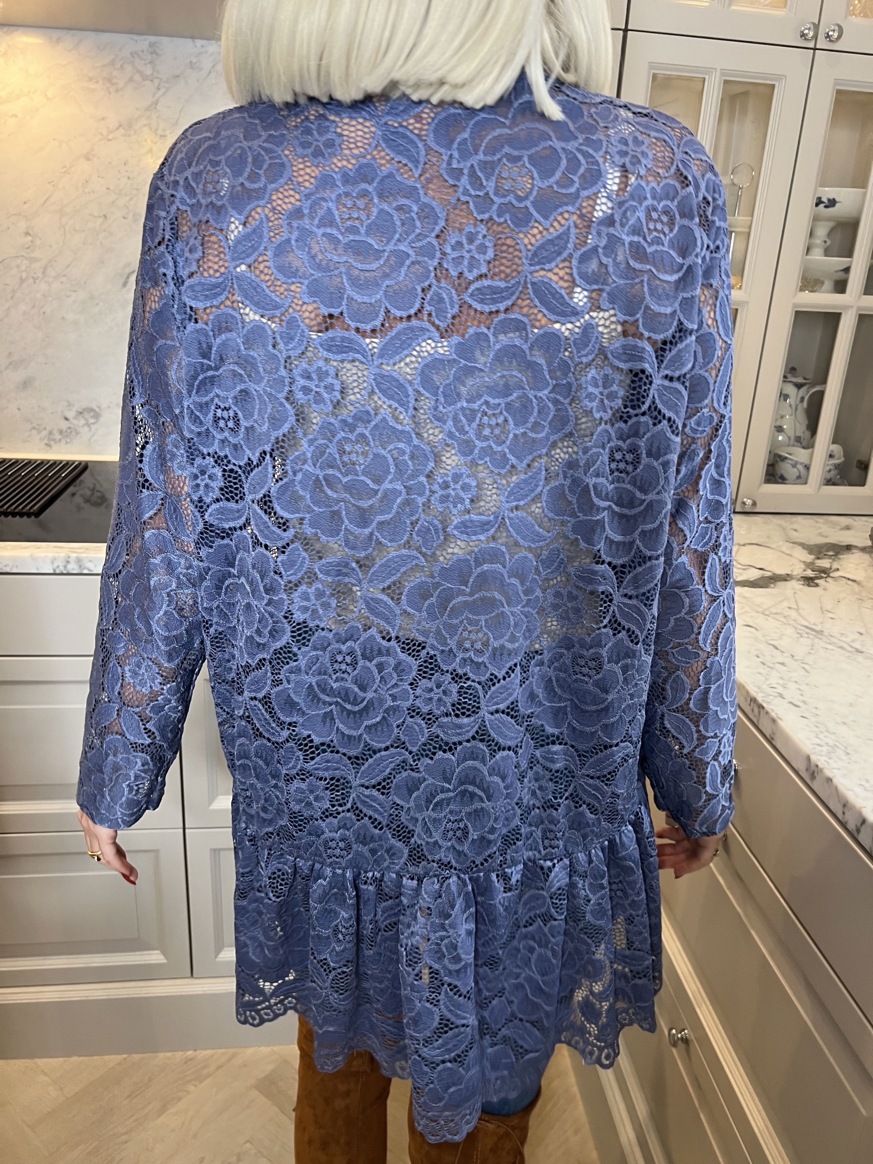 Natalya - Sød og feminin blonde tunika